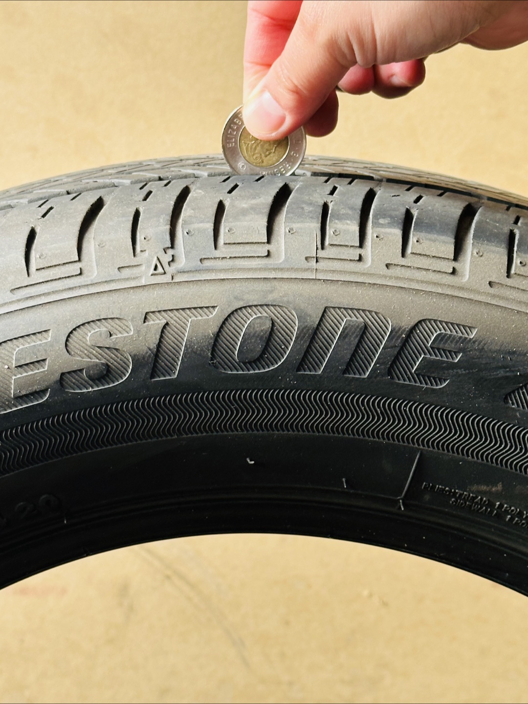 Used Bridgestone P205/60R16 Tires - photo 2