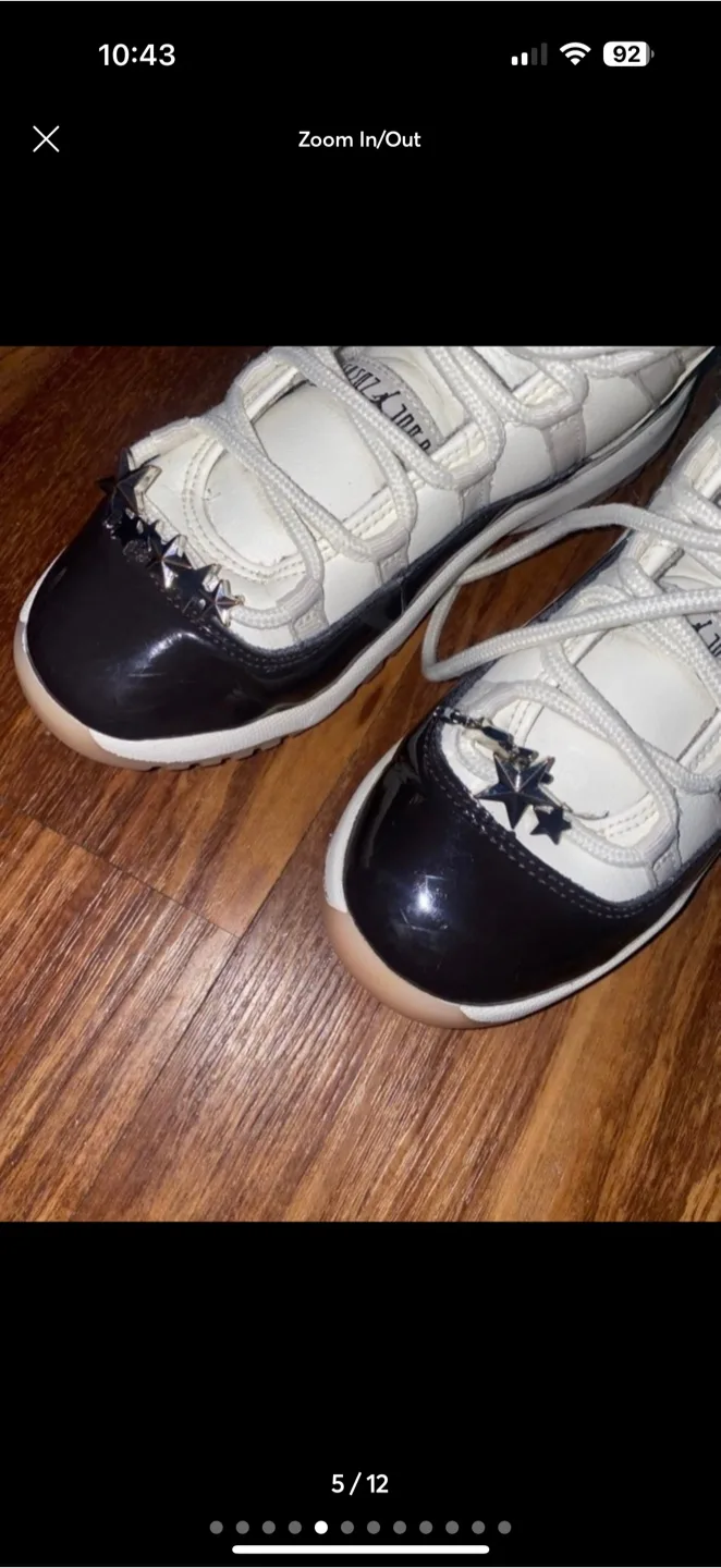 Air Jordan 11 Retro "Neapolitan" sneakers size 2.5 Y image indicator(4)