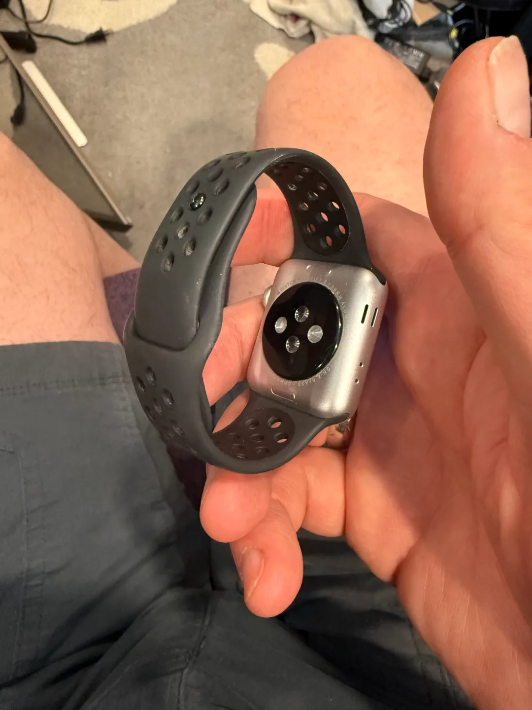 Apple Watch Series 3 38mm 96% battery health image indicator(2)