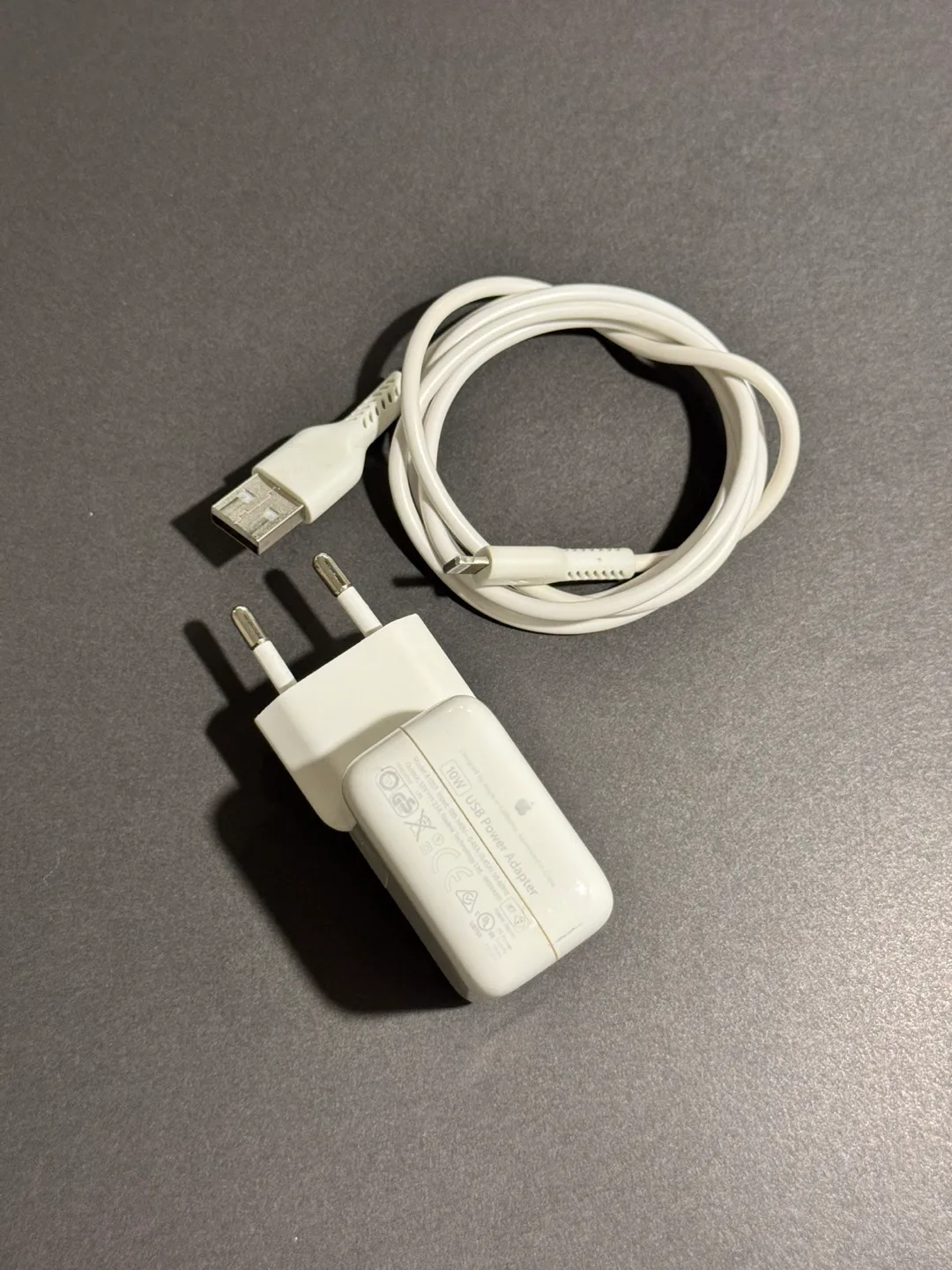 Apple 10W USB Power Adapter with Cable thumbnail
