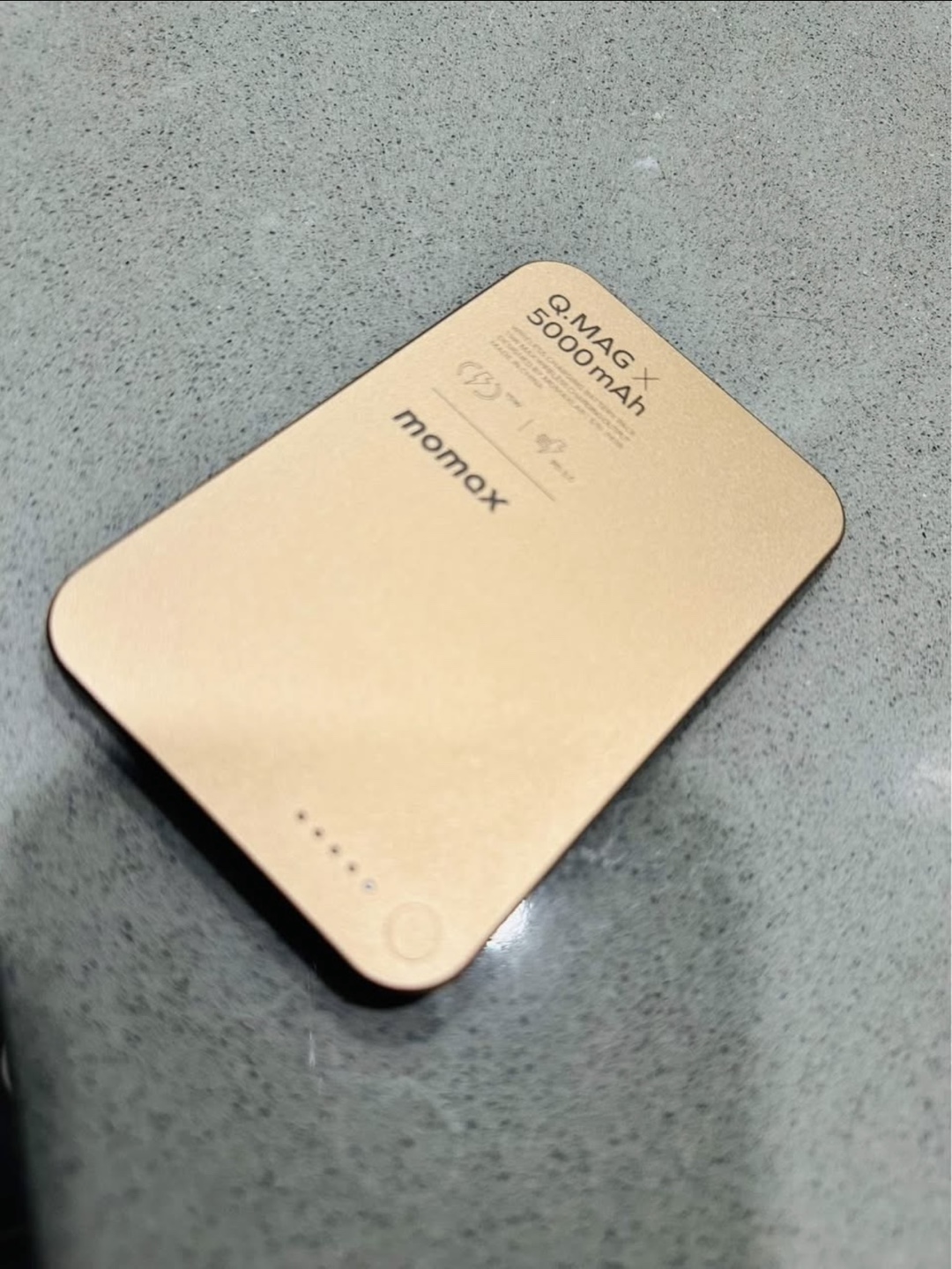 Momax Q.Mag X 5000mAh Portable Charger - Gold
