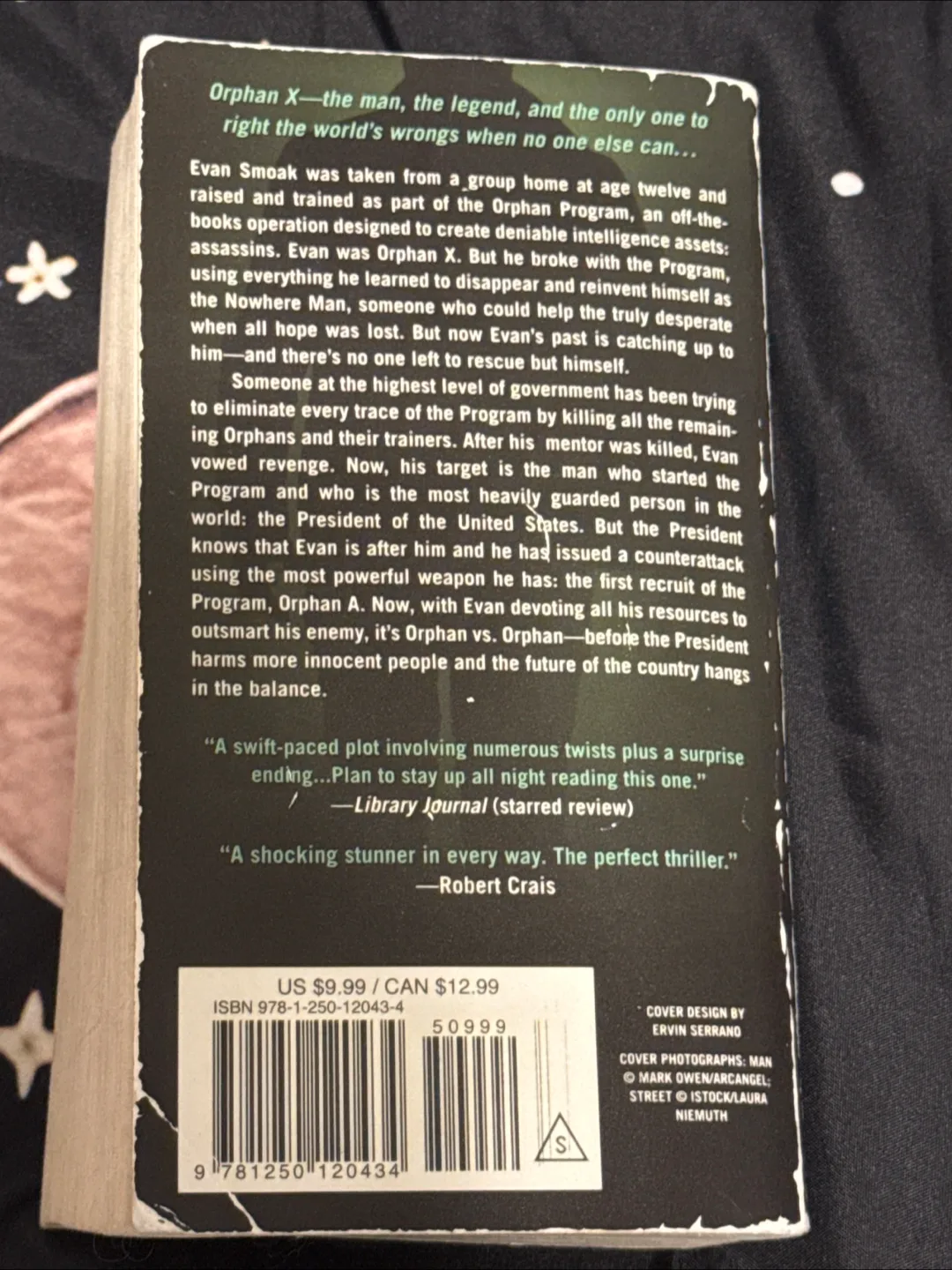 Out of the Dark by Gregg Hurwitz book image indicator(2)