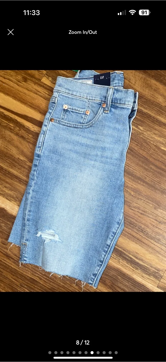 Gap Women's Light Wash Denim Shorts Size 27 image indicator(7)