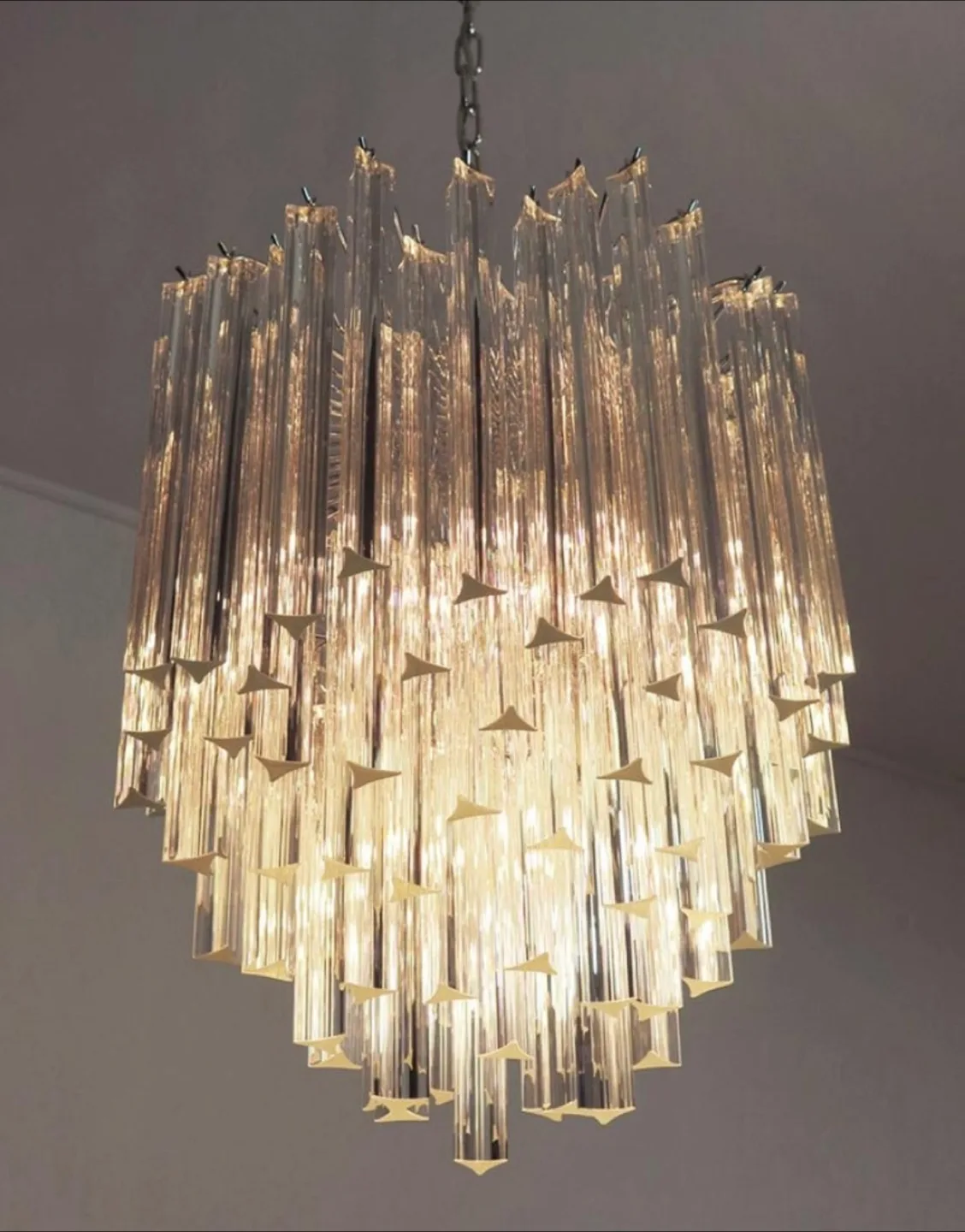 Lovely 🔆 Vintage Murano Lucite Chandelie image indicator(6)