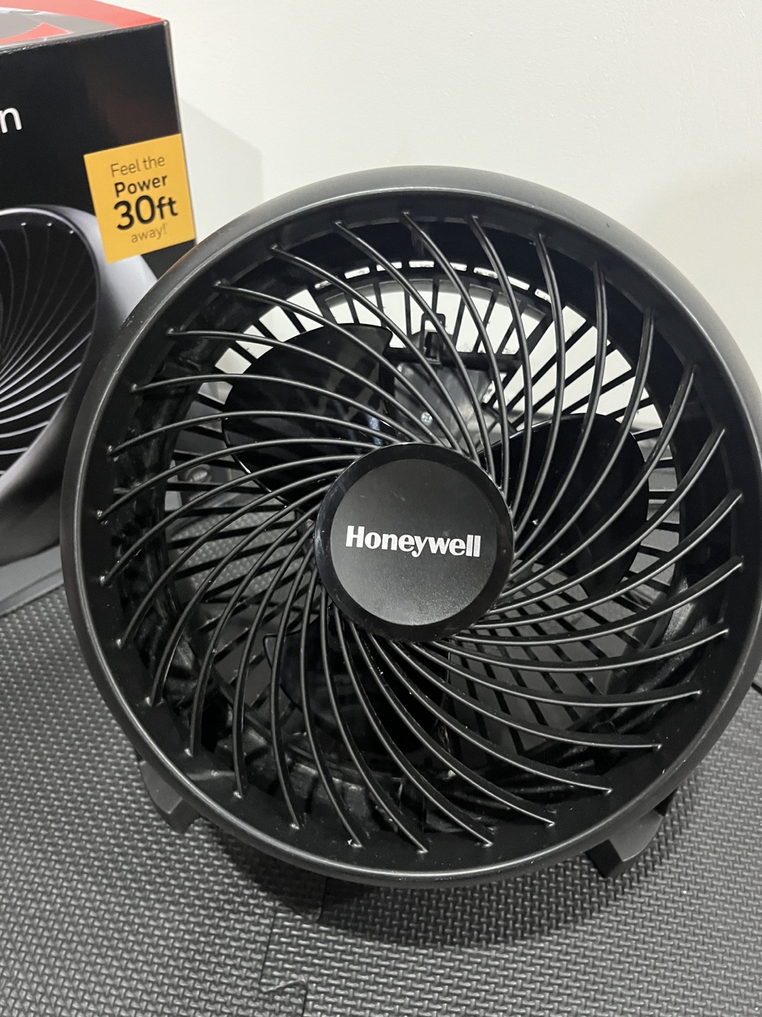 Honeywell Fan - photo 2