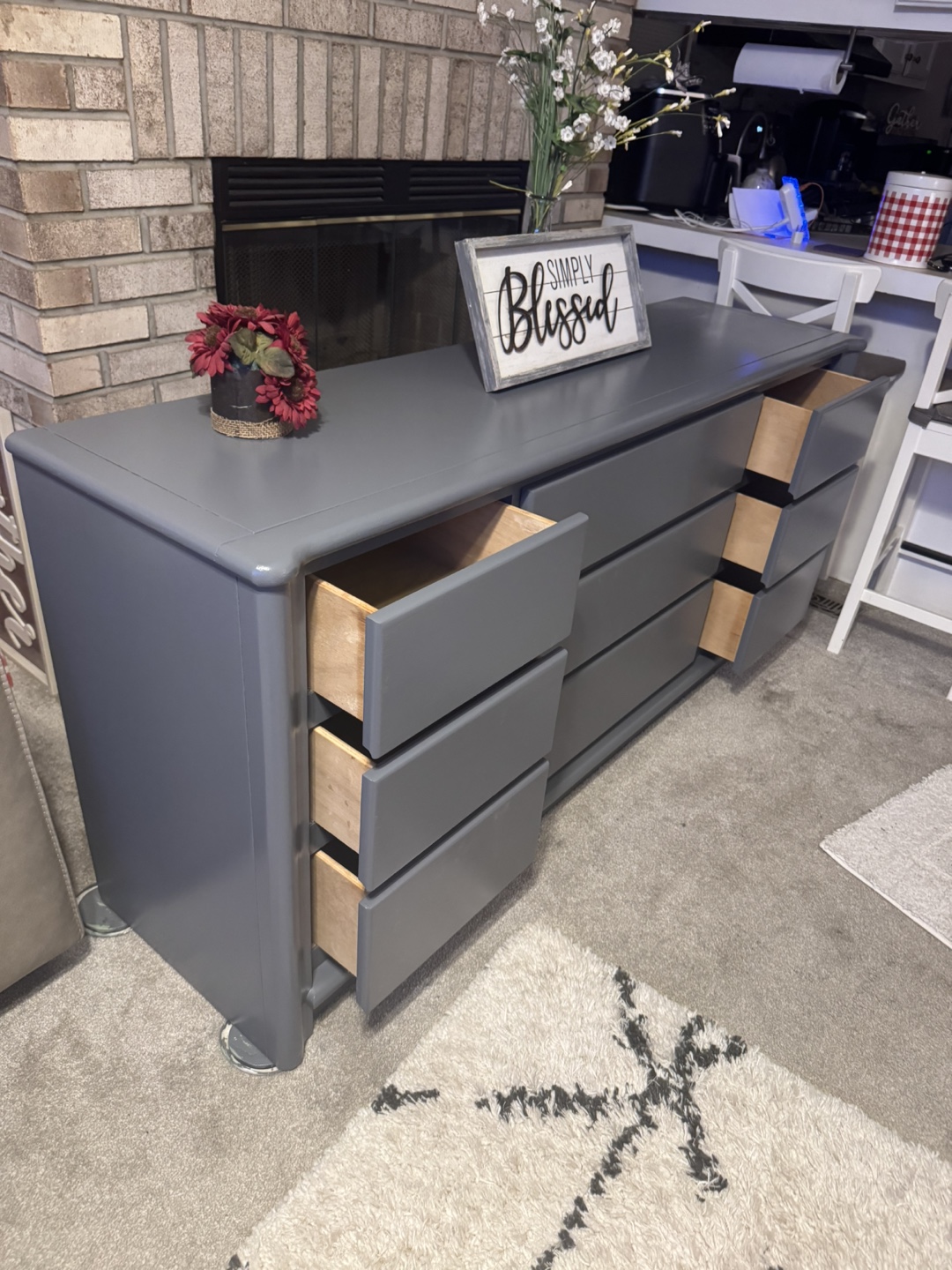 ✨✨BEAUTIFUL GRAY SOLID WOOD 9 DRAWER DRESSER BY WEBB✨✨ - photo 3