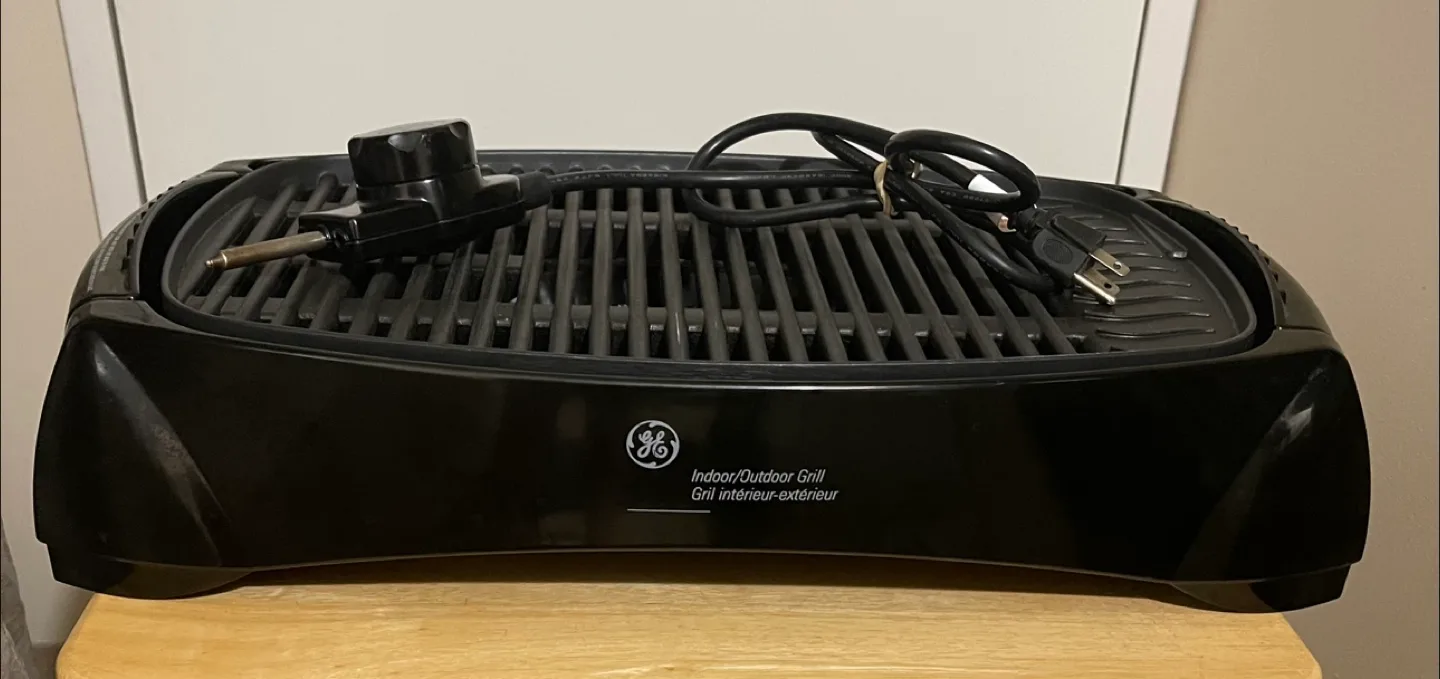 GE Indoor / Outdoor Electric Smokeless BBQ Grill - Black image indicator(5)