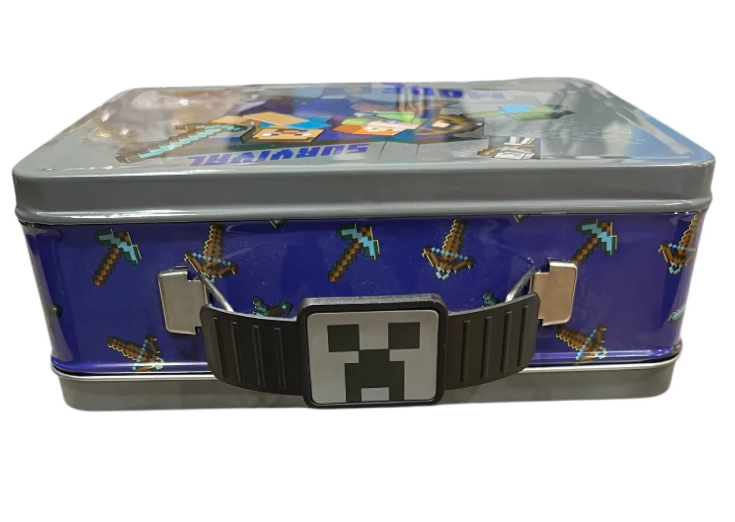 Minecraft Metal Lunchbox & Dennis Figure image indicator(5)