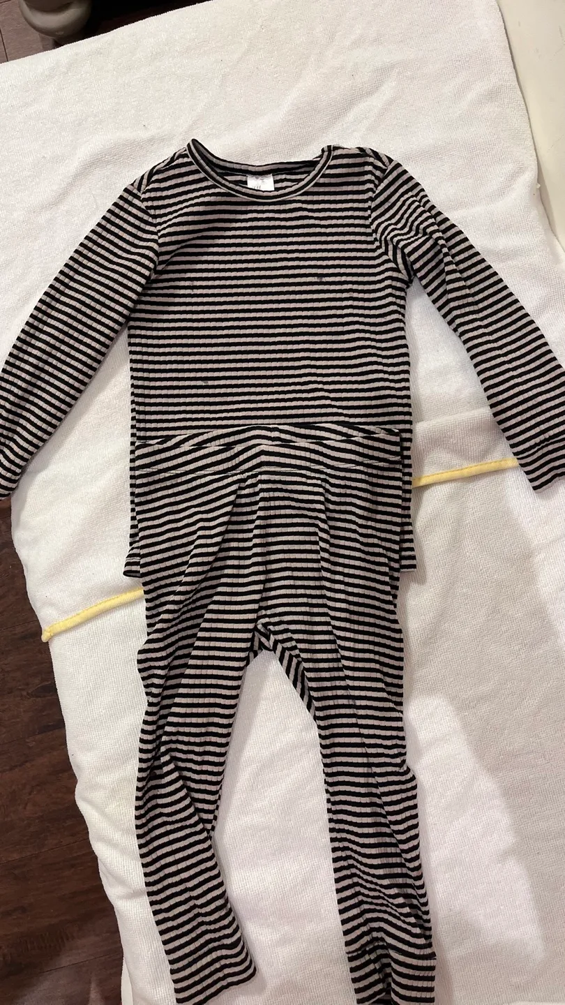 Girls' Striped Loungewear Set thumbnail