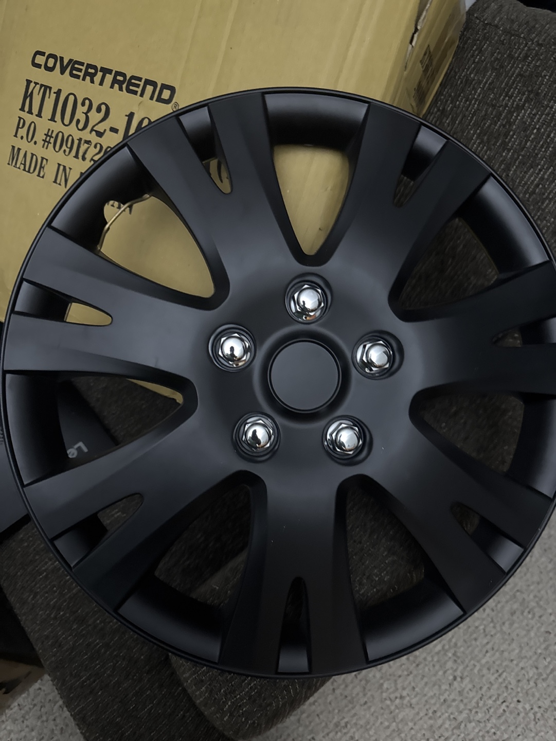 16-inch Black Wheel Covers - Set of 4 - photo 2