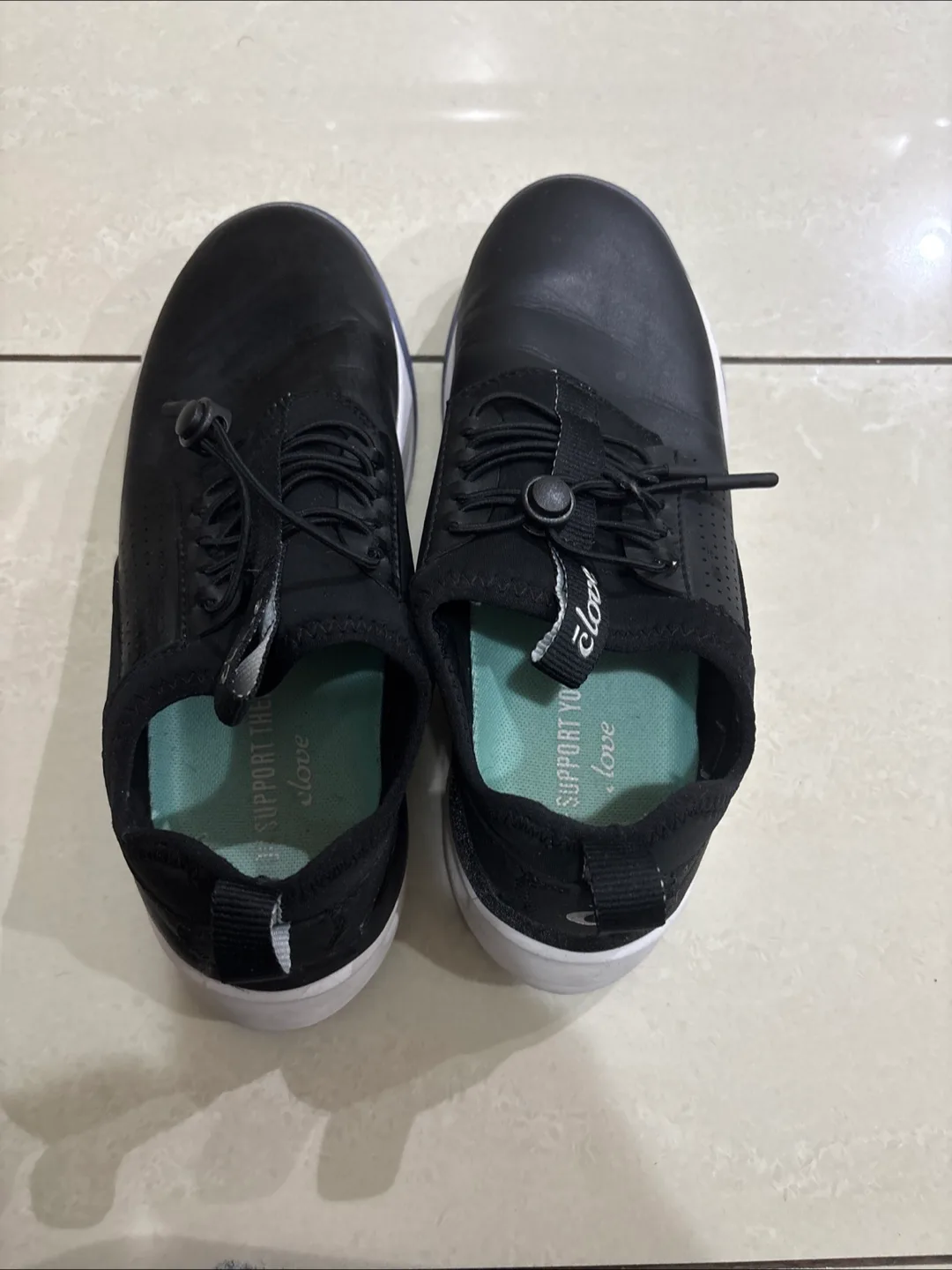 Clove Women's Black Slip-On Sneakers image indicator(2)