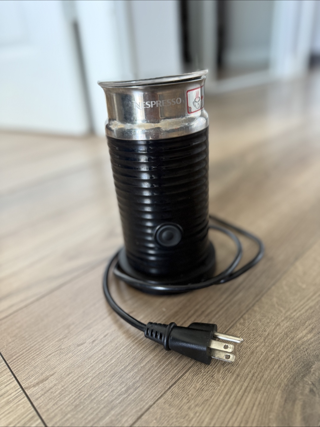 Nespresso Aeroccino 3 Milk Frother - photo 2