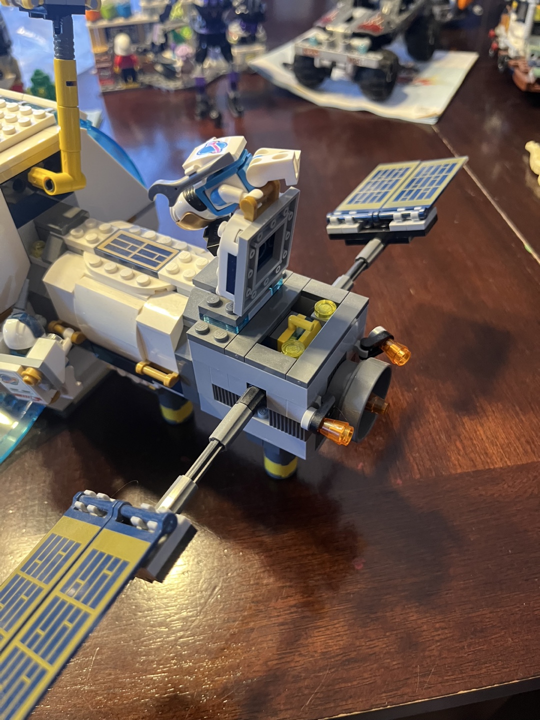 LEGO City Space Station - photo 4