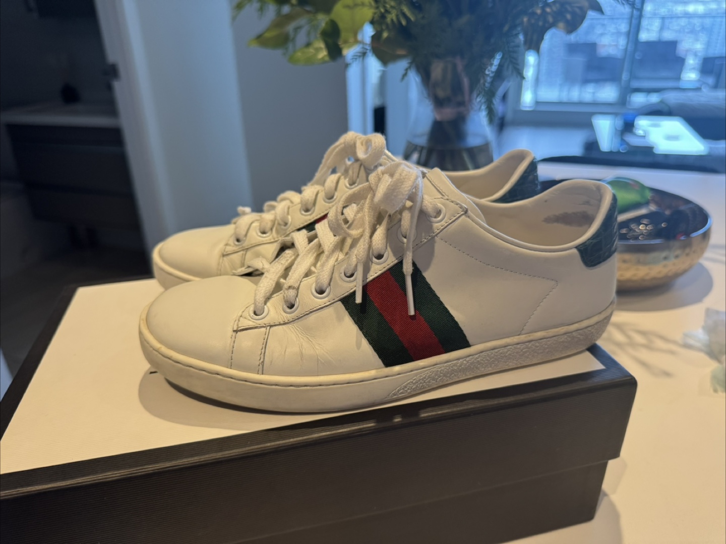 Gucci Leather Sneakers - photo 3