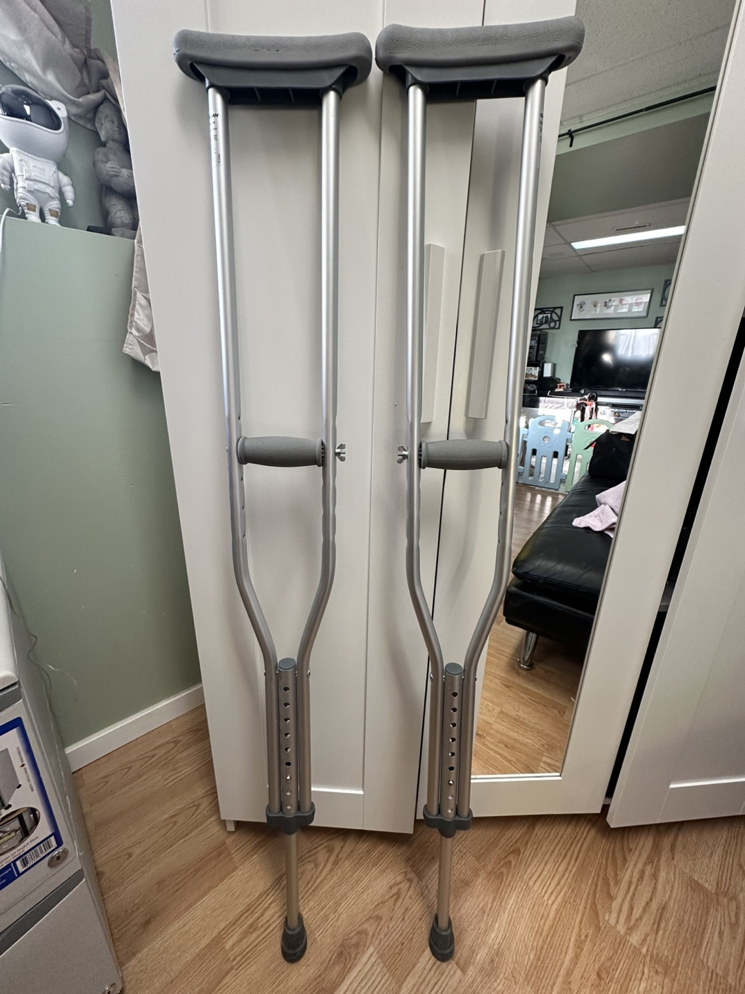 Crutches