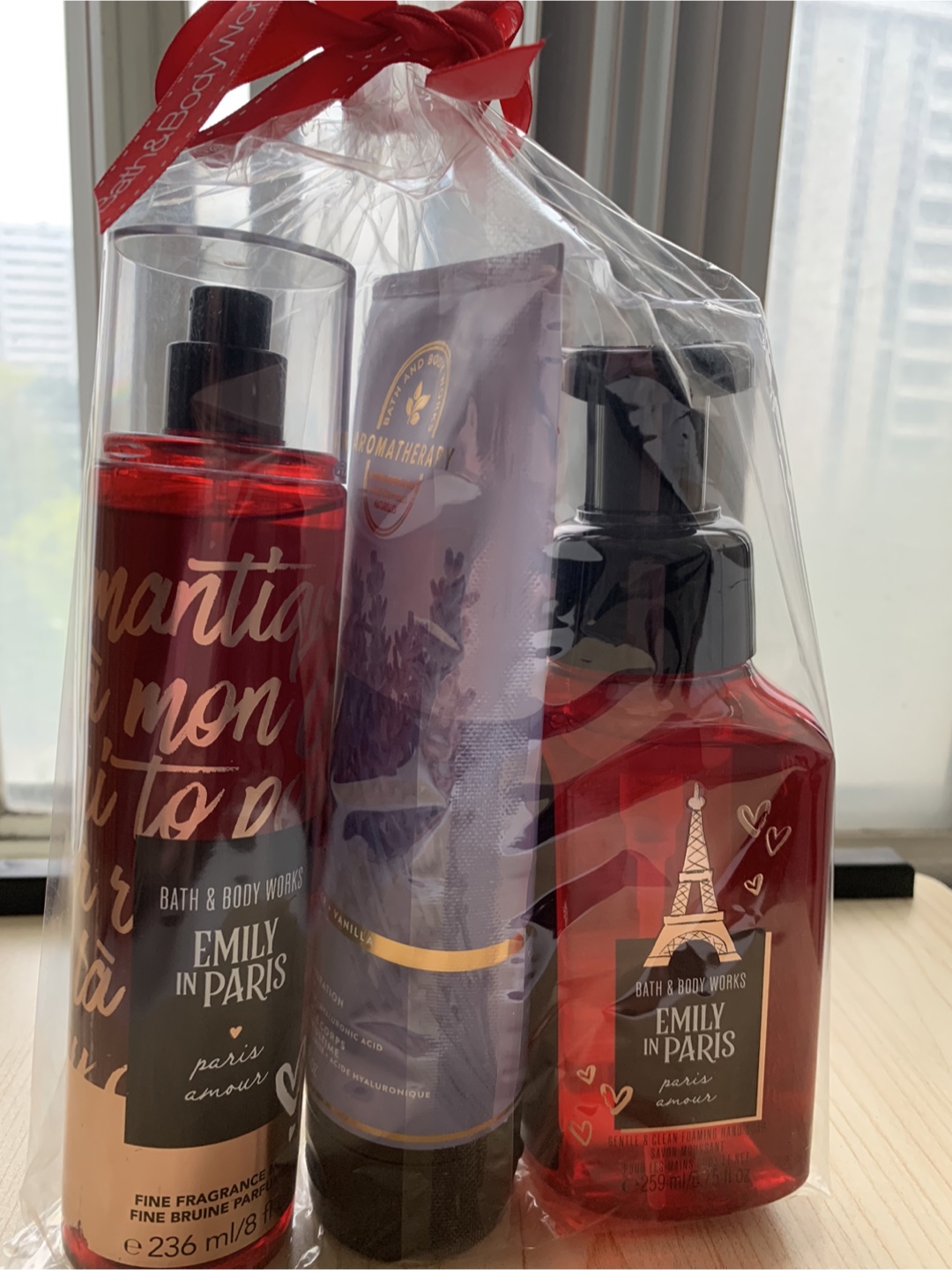 Bath & Body Works Emily in Paris Gift Set