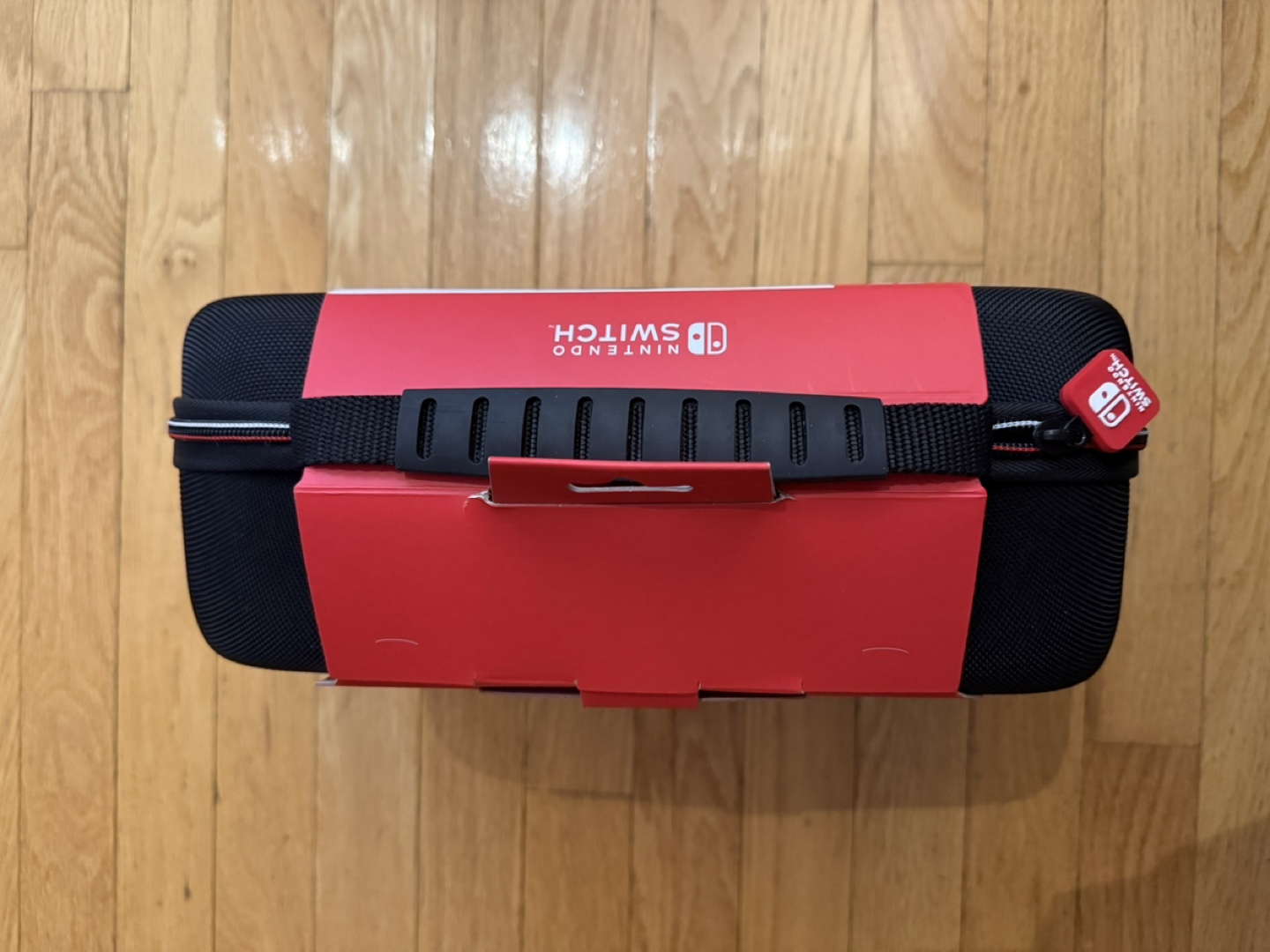 NEW - Nintendo Switch Game Traveler Deluxe System Case - photo 4