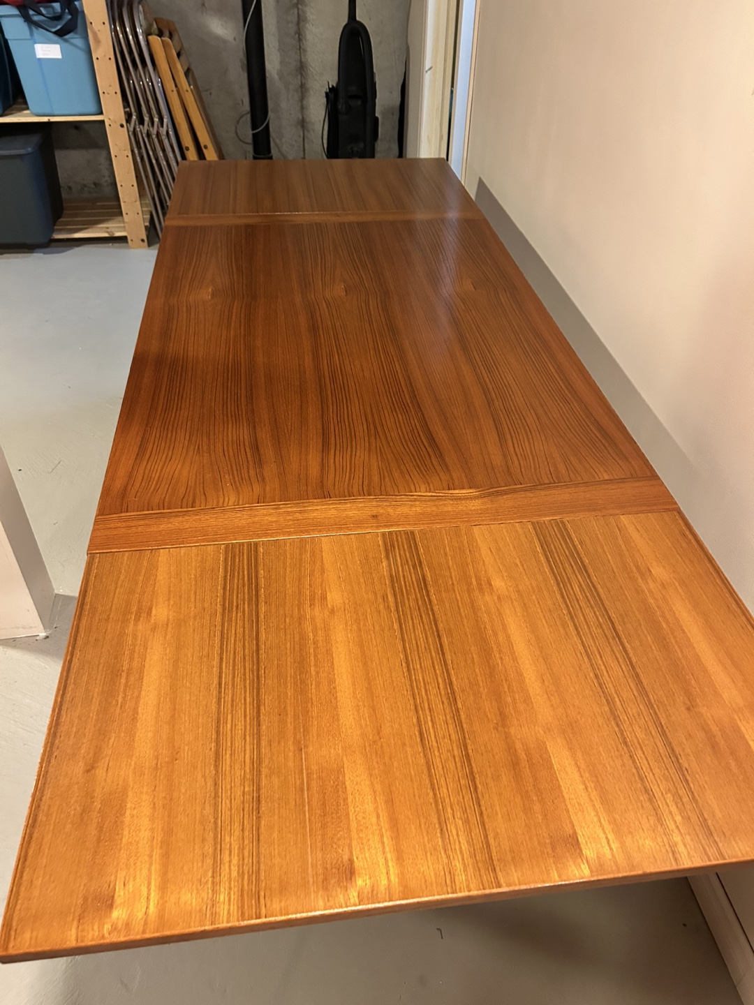 Mid-Century Modern Extendable Teak Dining Table