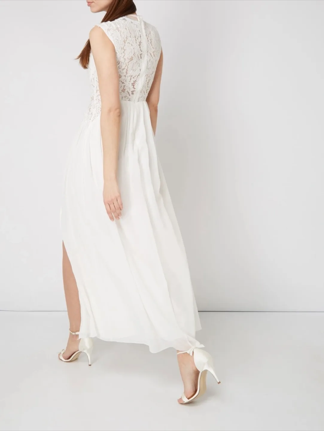 Little Mistress Bridal Lace Detail Wedding Dress size 8 image indicator(4)