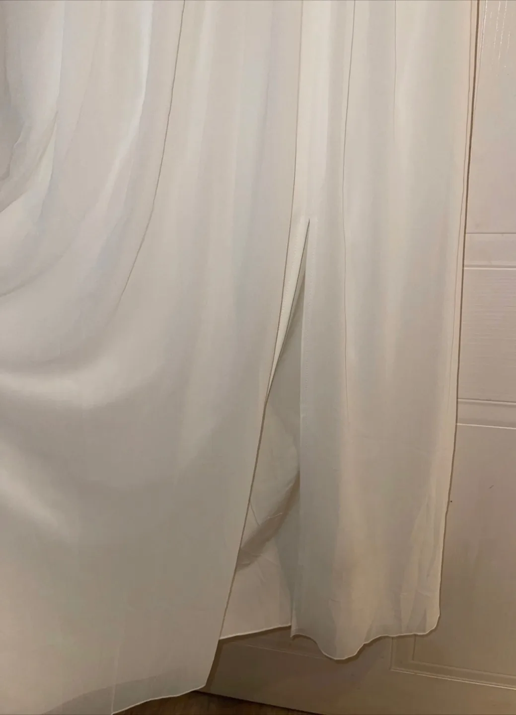 Little Mistress Bridal Lace Detail Wedding Dress size 8 image indicator(10)