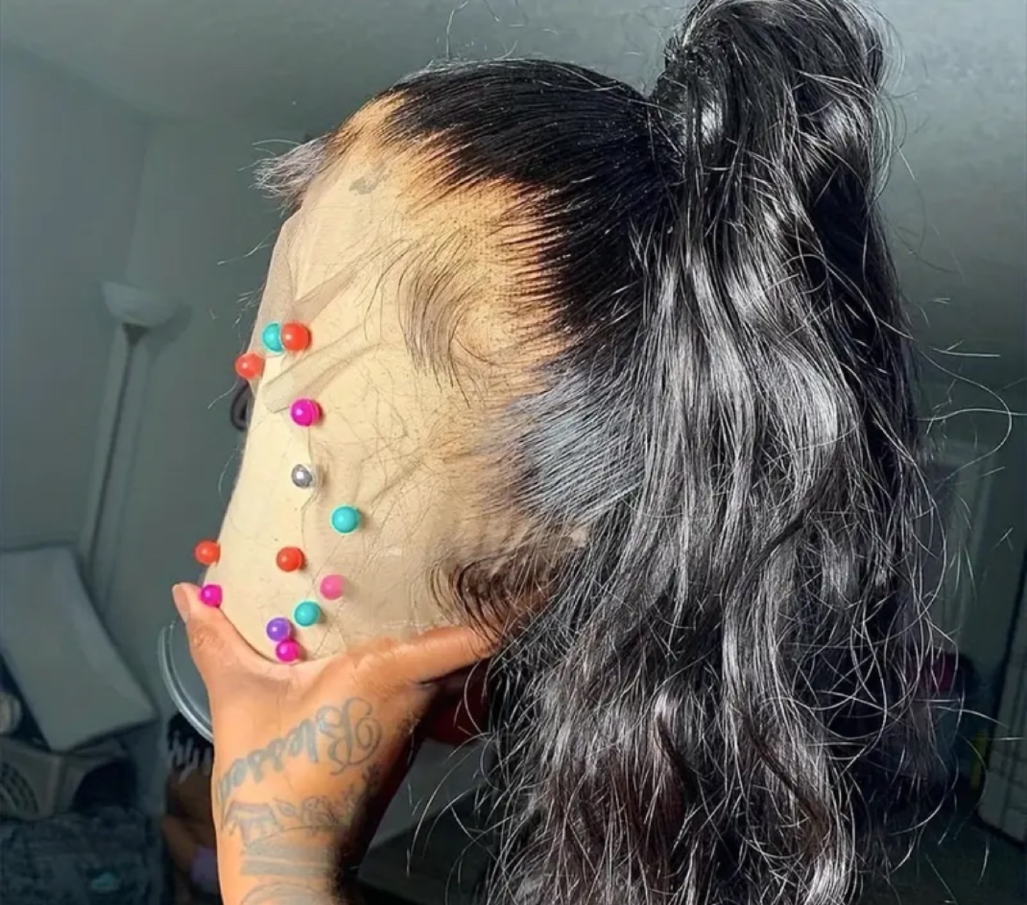 30-inch Body Wave Lace Front Wig - Black - photo 3