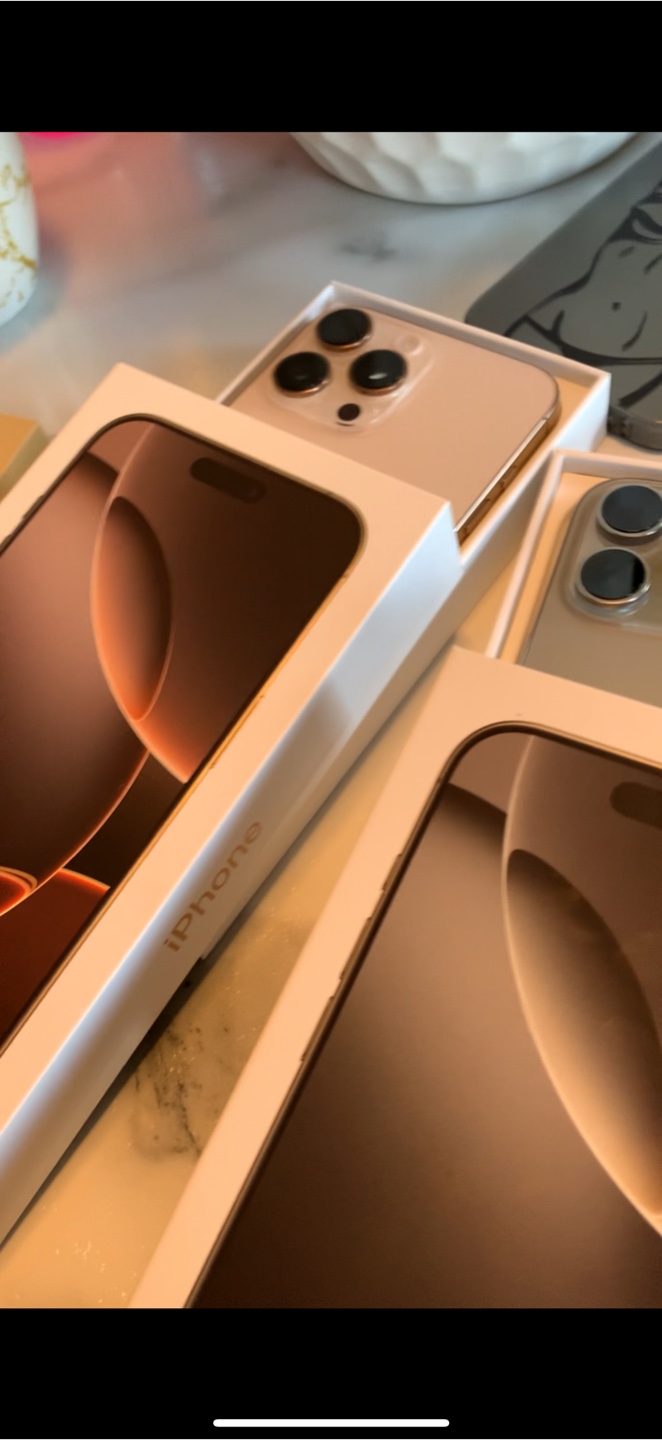 iPhone 16 Pro Max Desert Titanium. 256GB