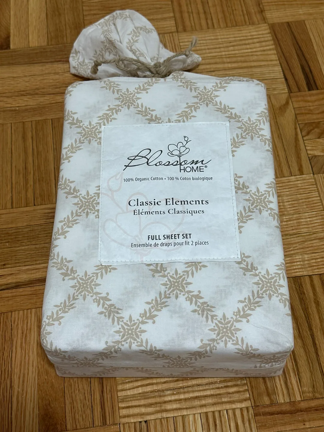 Brand New Double Bedsheet Set – 100% Organic Cotton – $45 image indicator(2)