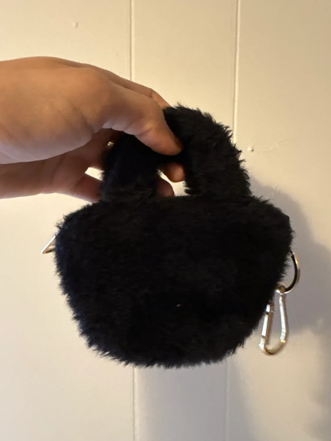 Black Fluffy Mini Bag Keychain 🧡 image indicator(5)