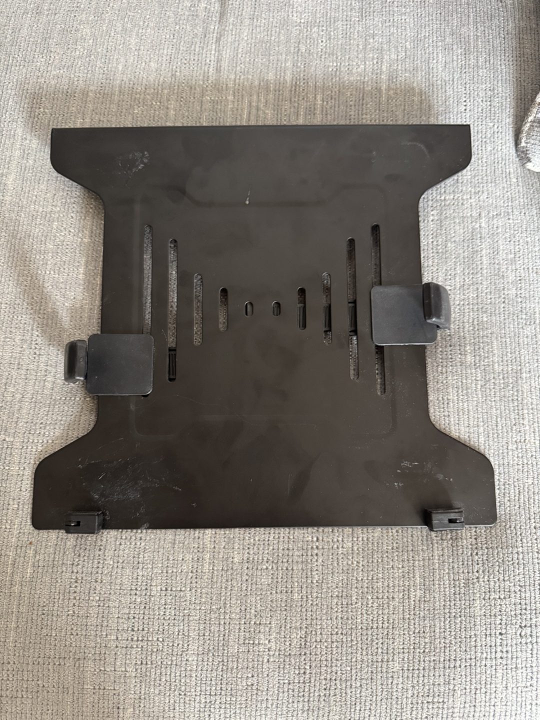 VIVOTEK VESA Compatible Laptop Tray Holder