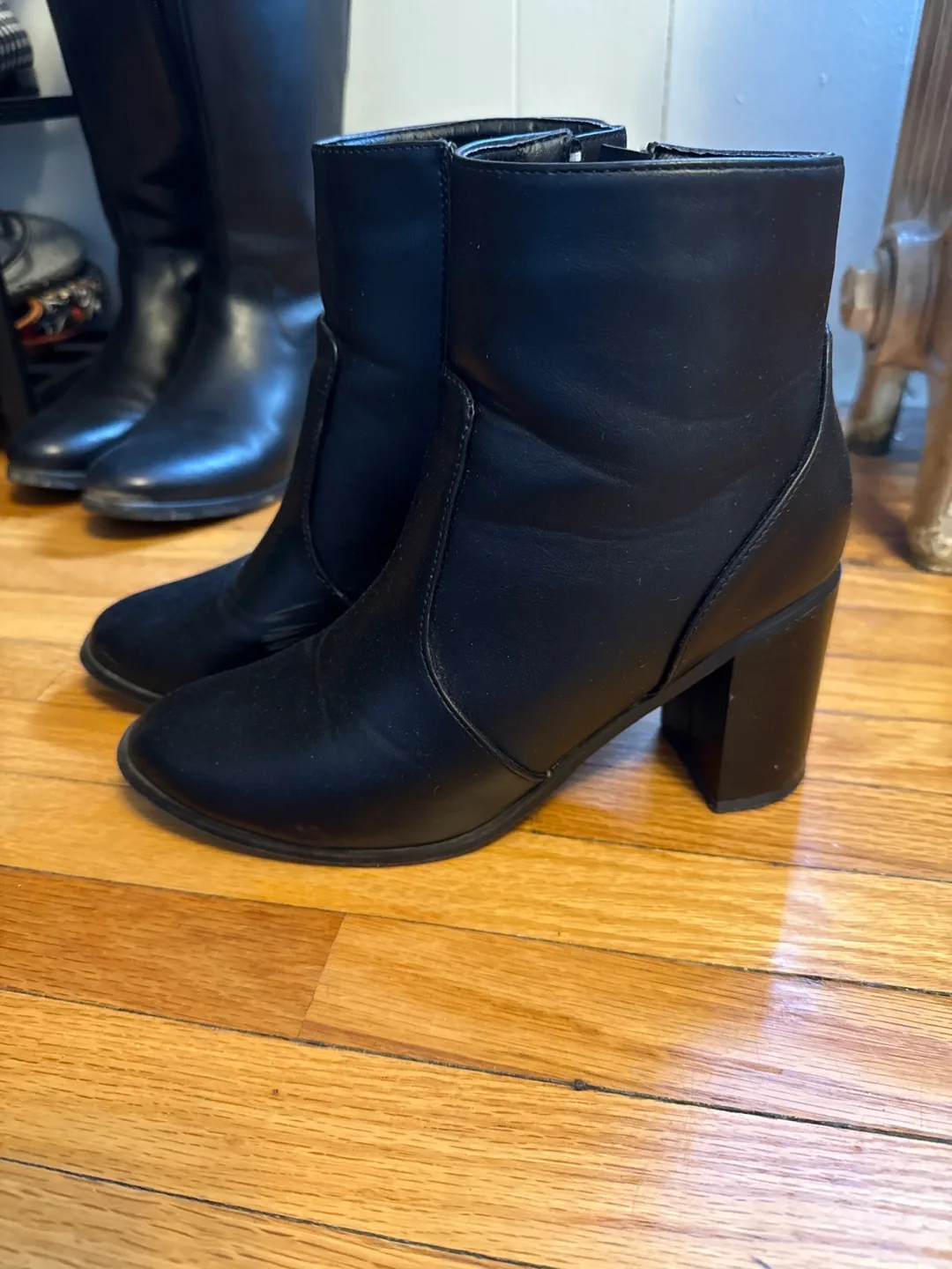 Ardene Women's Black Ankle Boots - Size 8 🧡 image indicator(2)