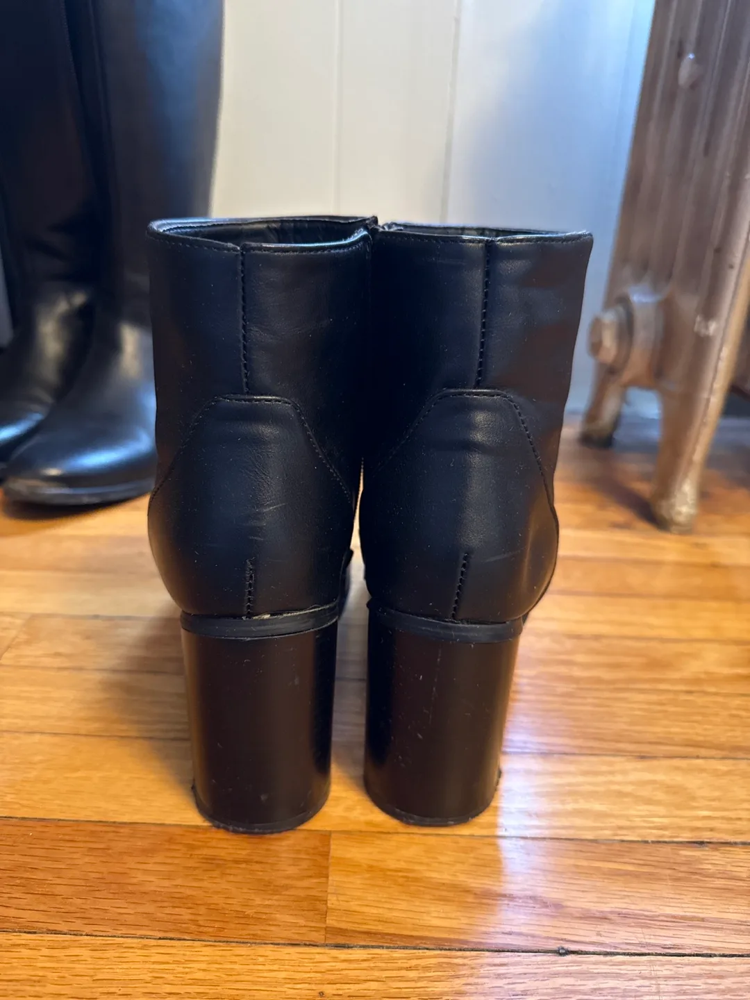 Ardene Women's Black Ankle Boots - Size 8 🧡 image indicator(3)