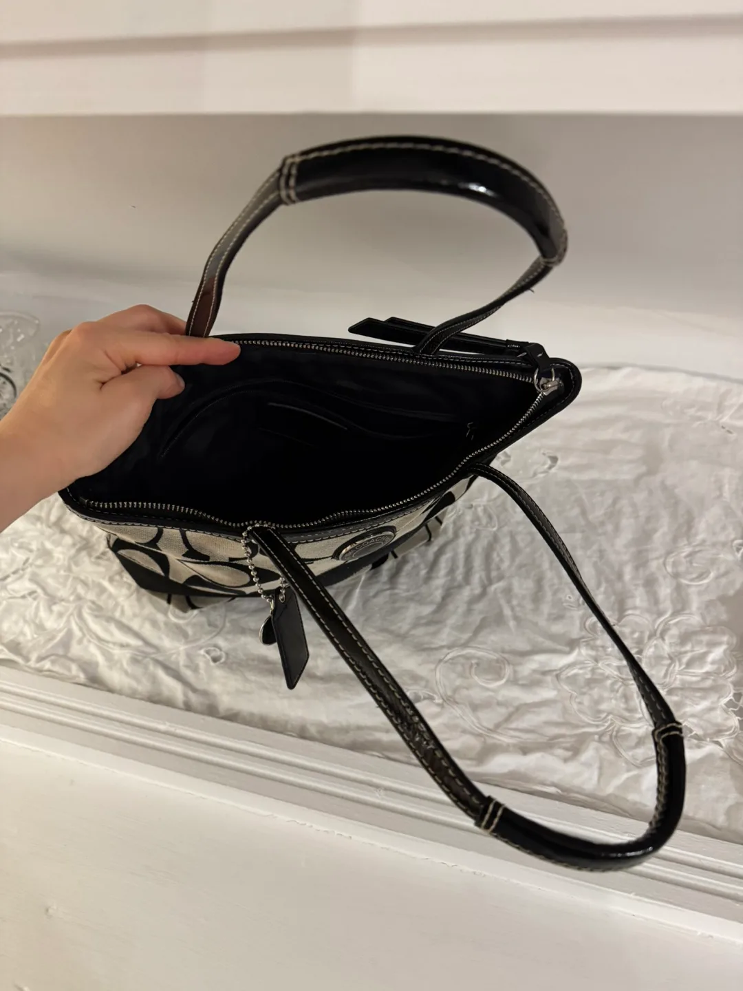 Coach Signature C Tote Bag image indicator(2)