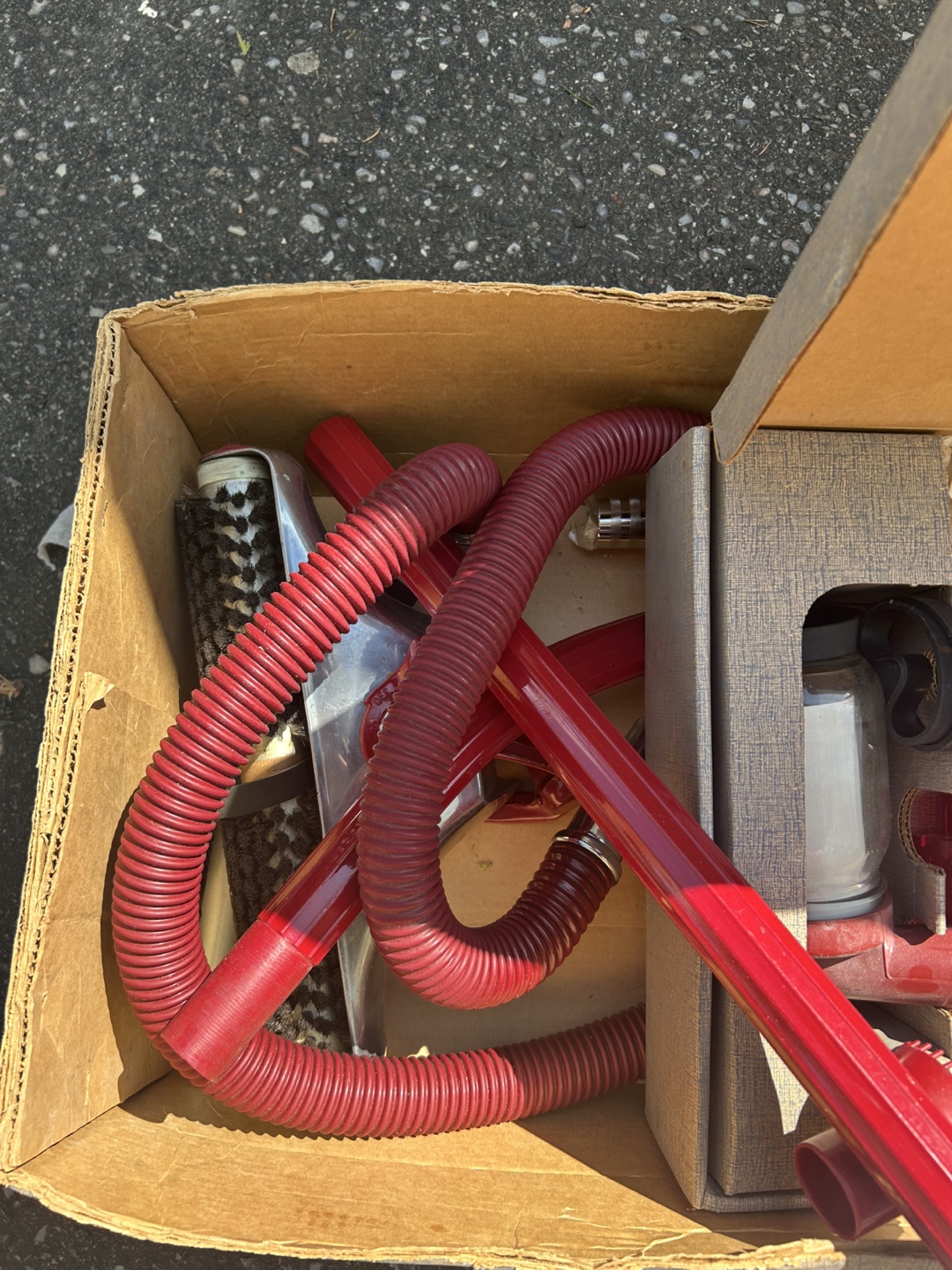 Vintage Kirby Vacuum Cleaner with Original Attachment’s - photo 4
