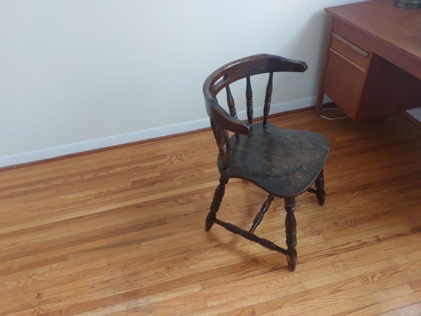 Vintage Wooden Chair - photo 2