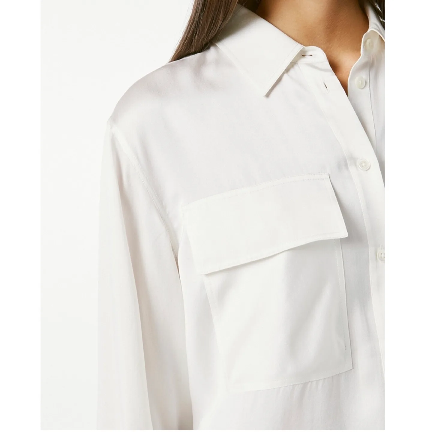 Frame 100% Silk Boyfriend Button-Up Shirt image indicator(3)