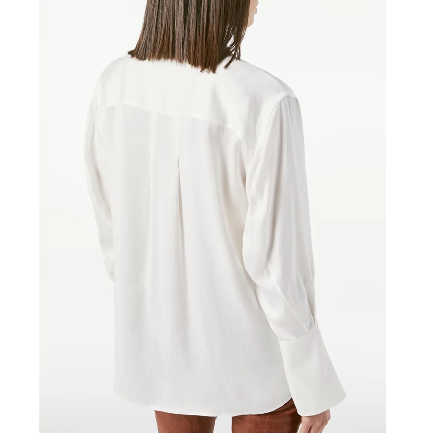 Frame 100% Silk Boyfriend Button-Up Shirt image indicator(2)