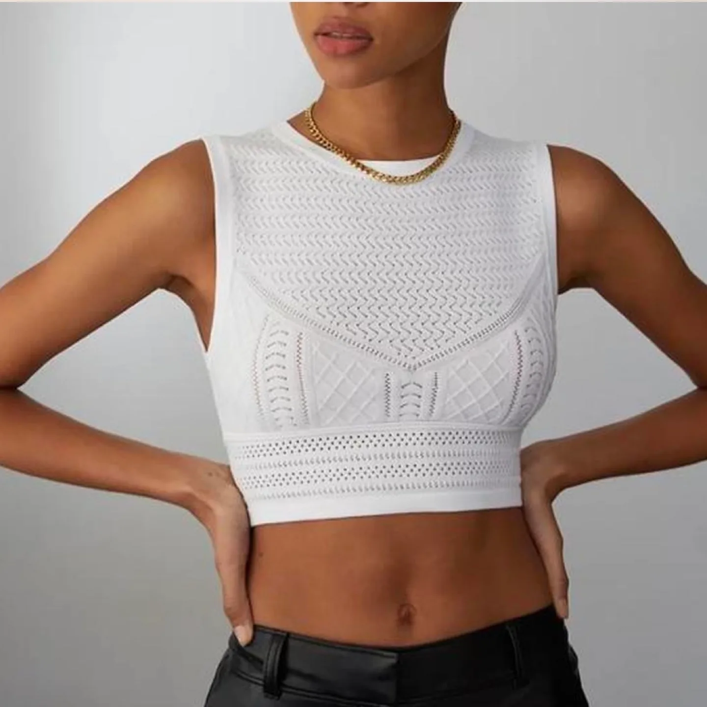 Aritzia Babaton Pointelle Tank thumbnail