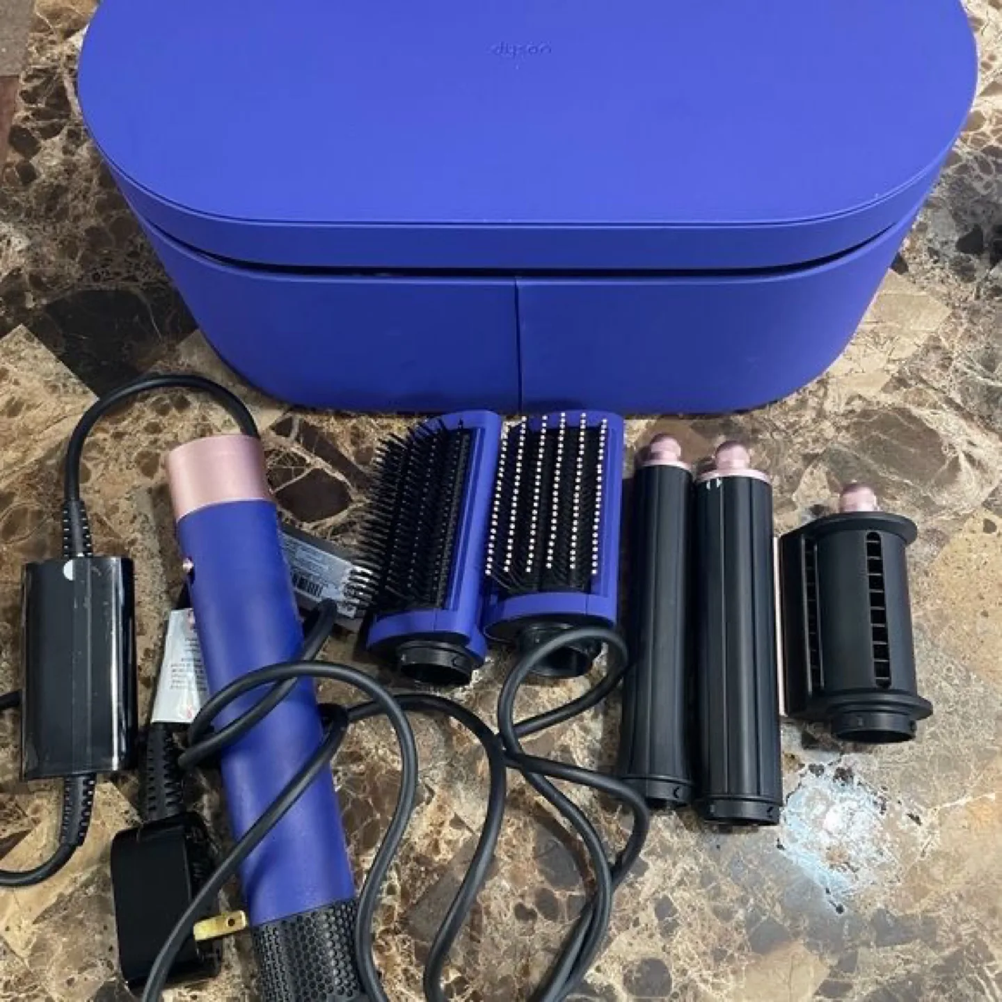 Dyson Airwrap Complete Styler (send offers) thumbnail