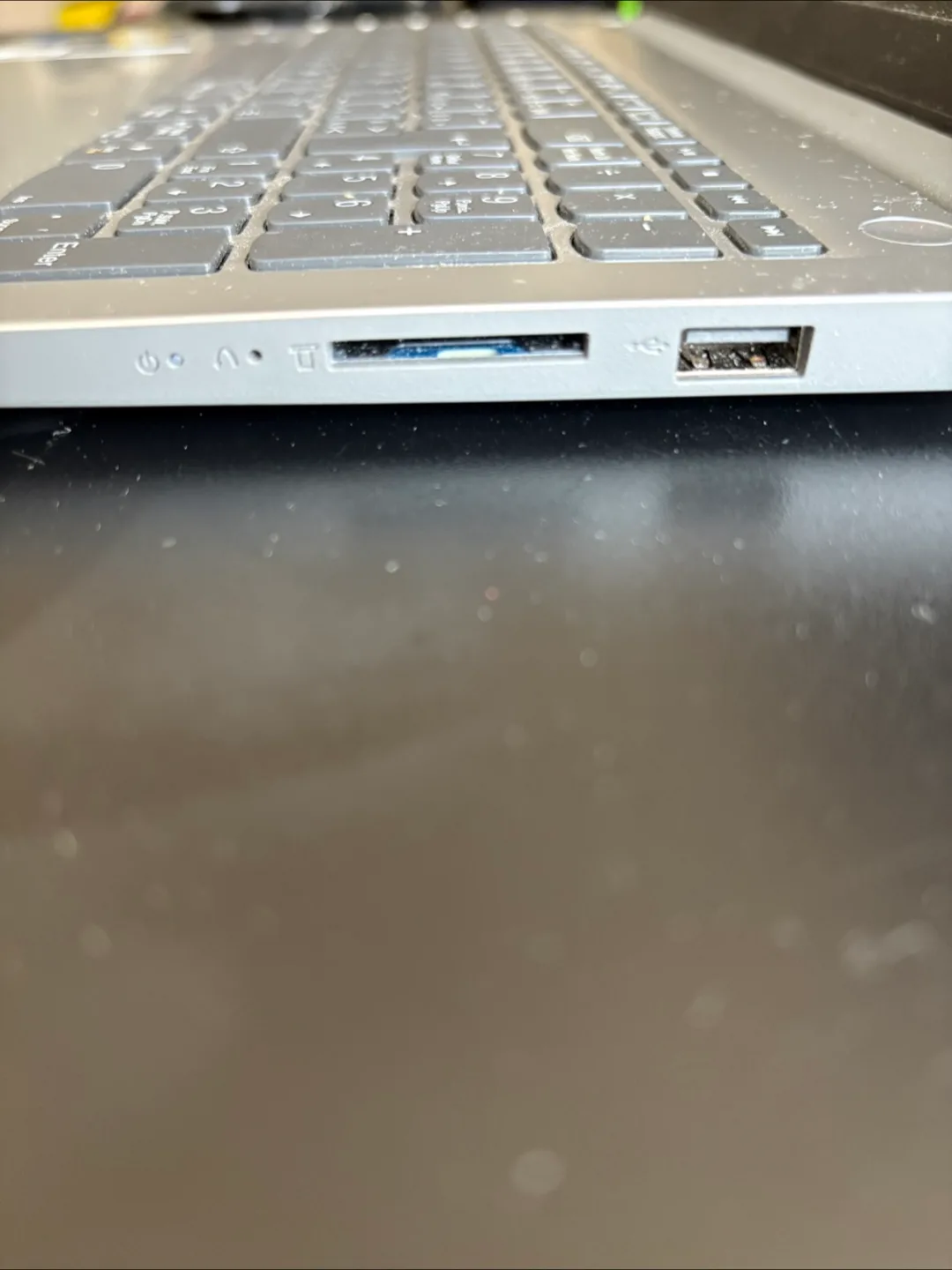 Lenovo IdeaPad 1i 15" Laptop - Intel Pentium Silver image indicator(6)