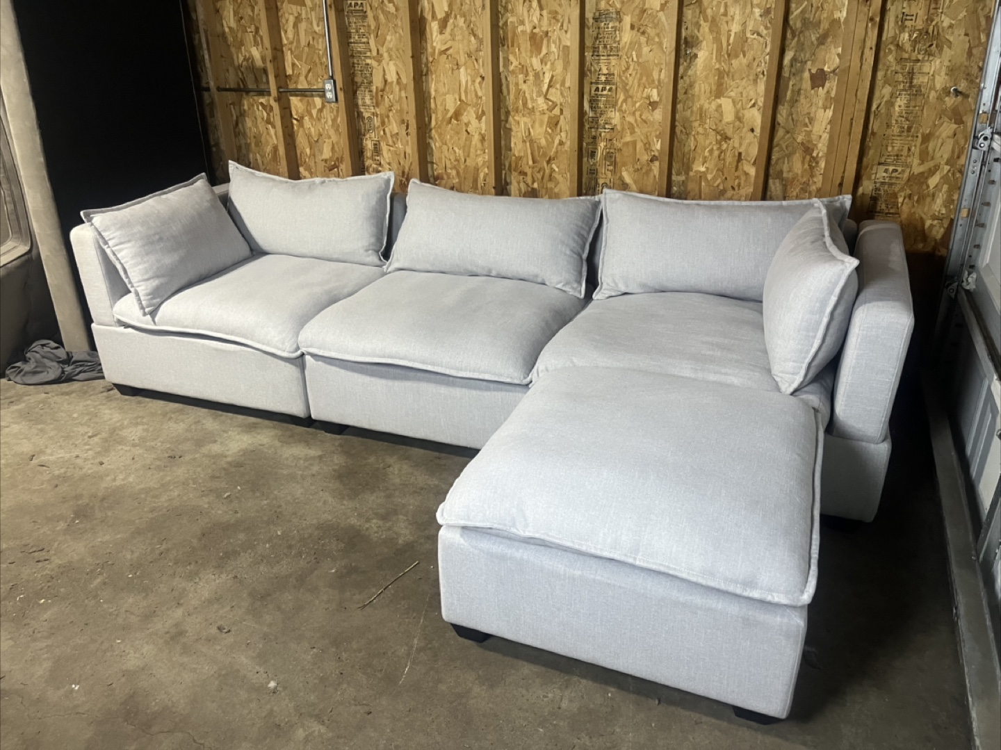 FREE DELIVERY - Light Gray Modular Sectional Sofa - photo 4