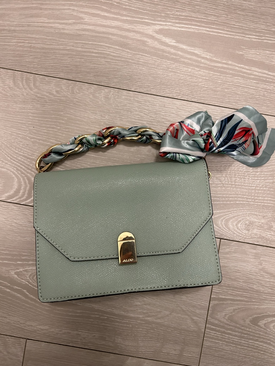 Brand New ALDO Sage Green Chain Strap Crossbody Bag - photo 4