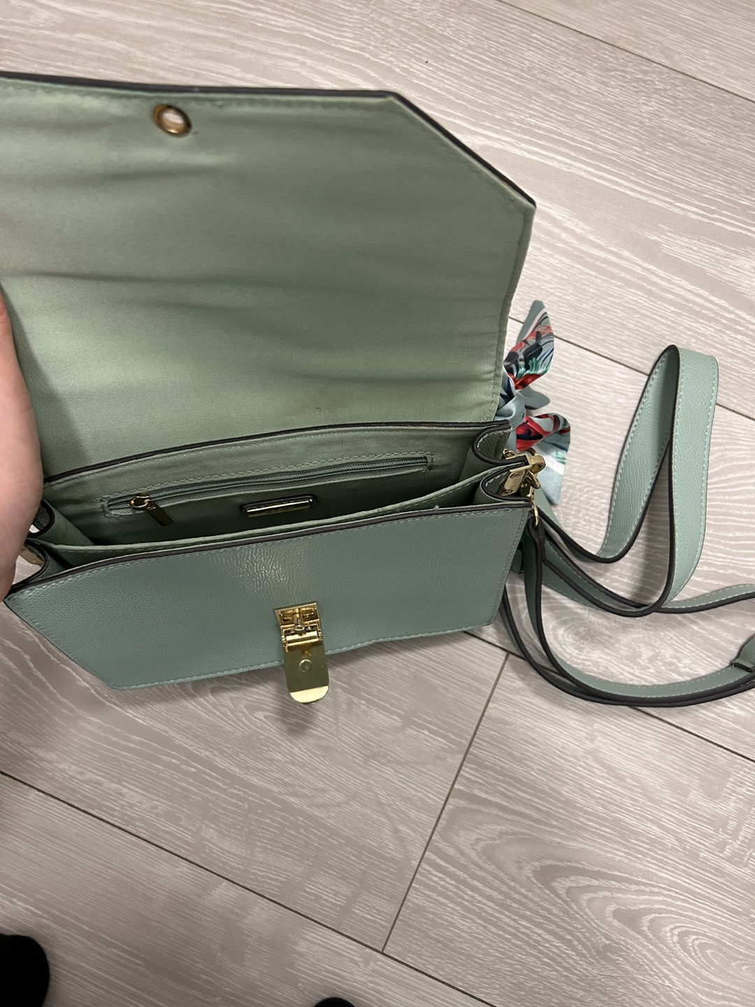 Brand New ALDO Sage Green Chain Strap Crossbody Bag - photo 5