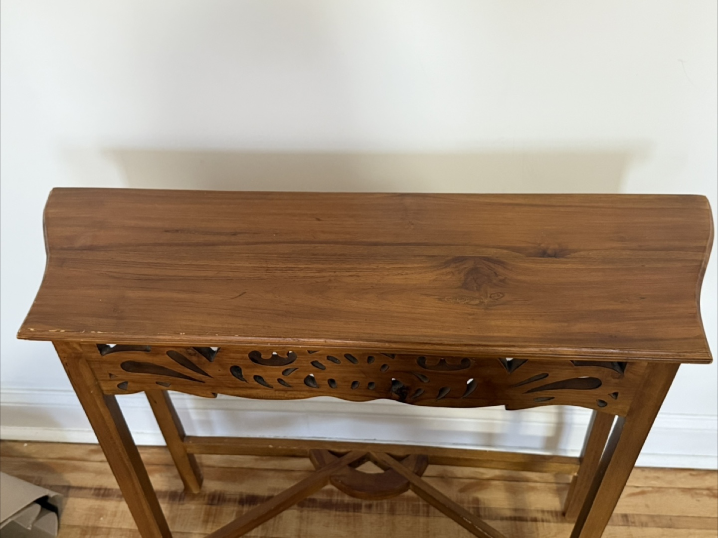 French Style Hand-Carved Wooden Console Table - photo 4