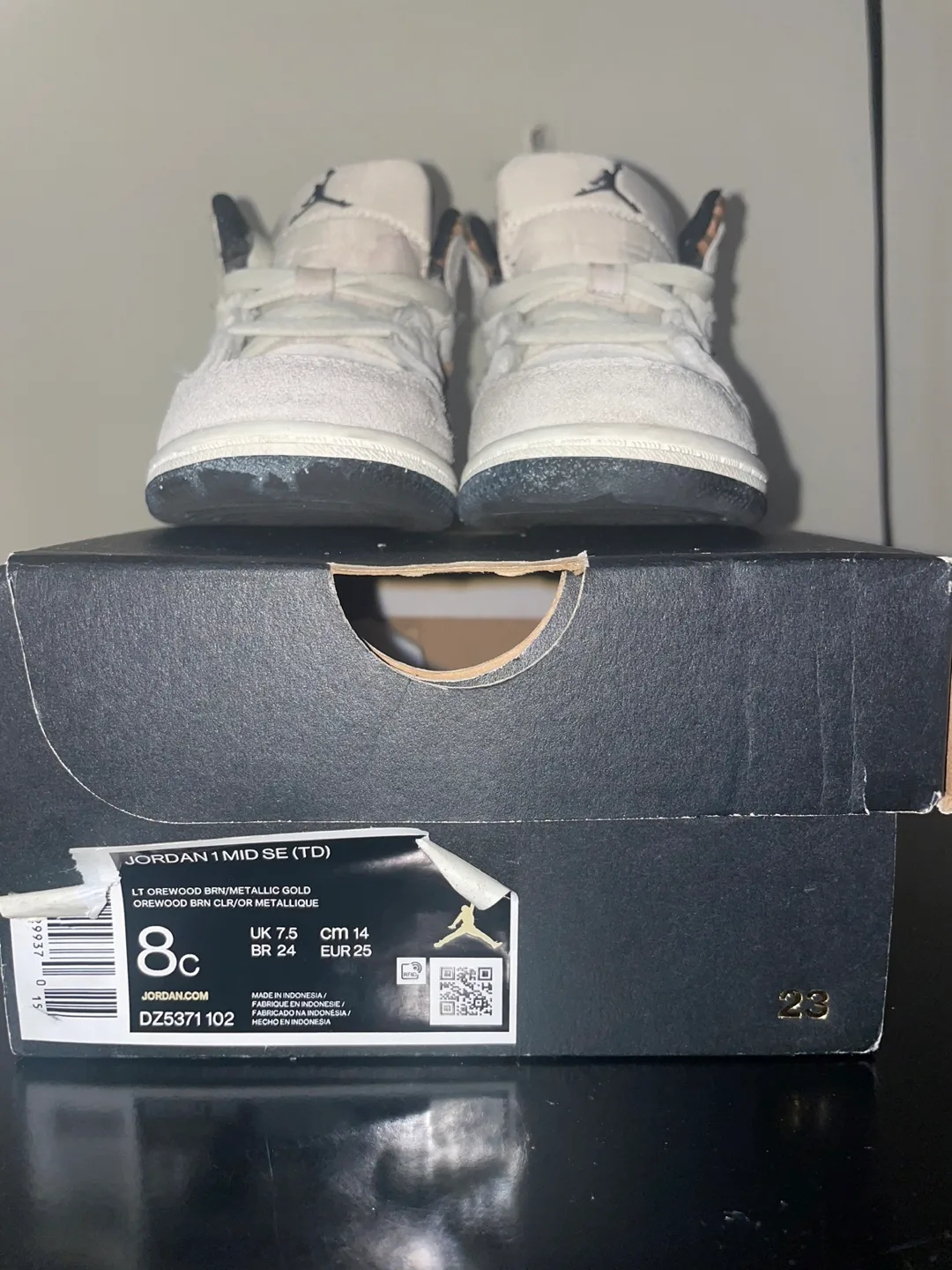 Jordan Mid SE sneakers image indicator(4)