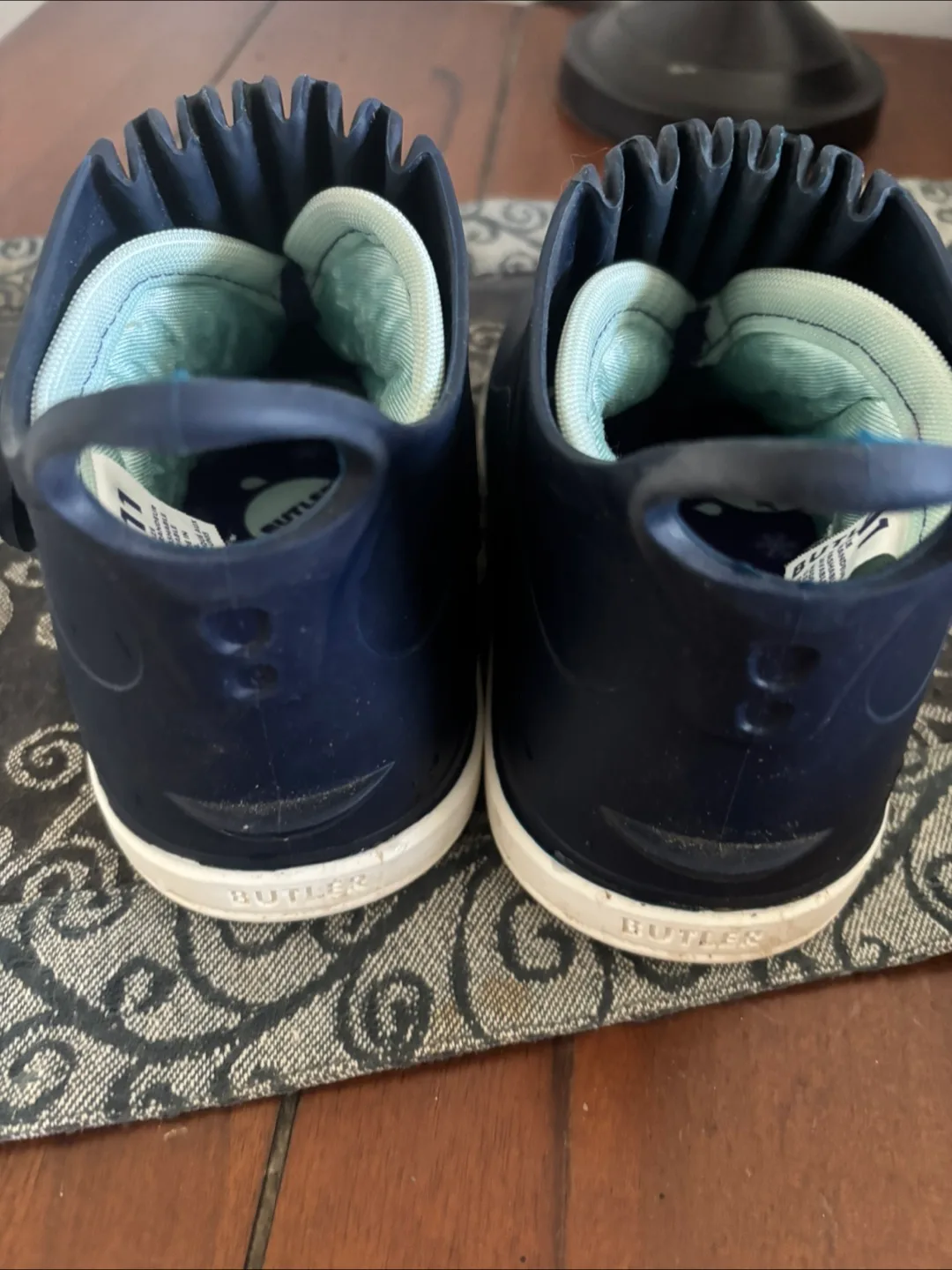 Butler rain Booties Size 11 image indicator(4)