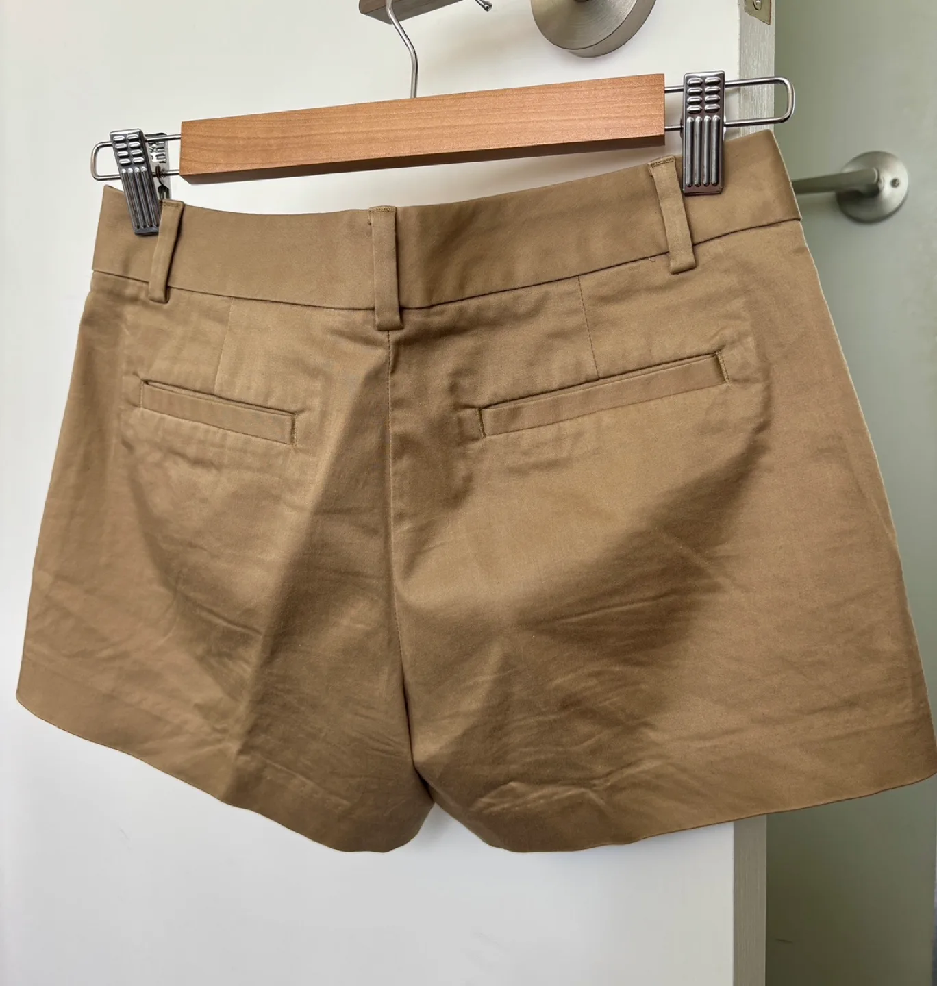 Banana Republic Khaki Shorts image indicator(2)