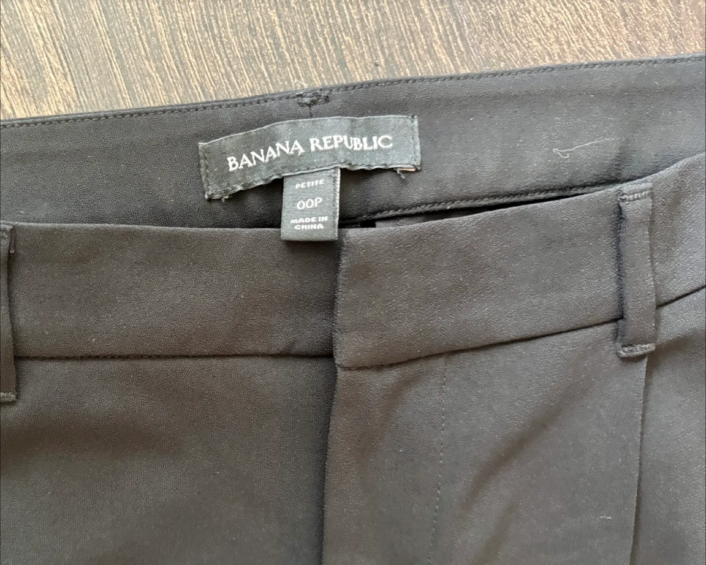 Banana Republic Women's Black Shorts image indicator(3)