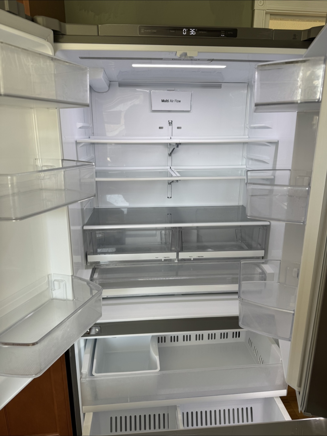 LG French Door Refrigerator - Stainless Steel - photo 3