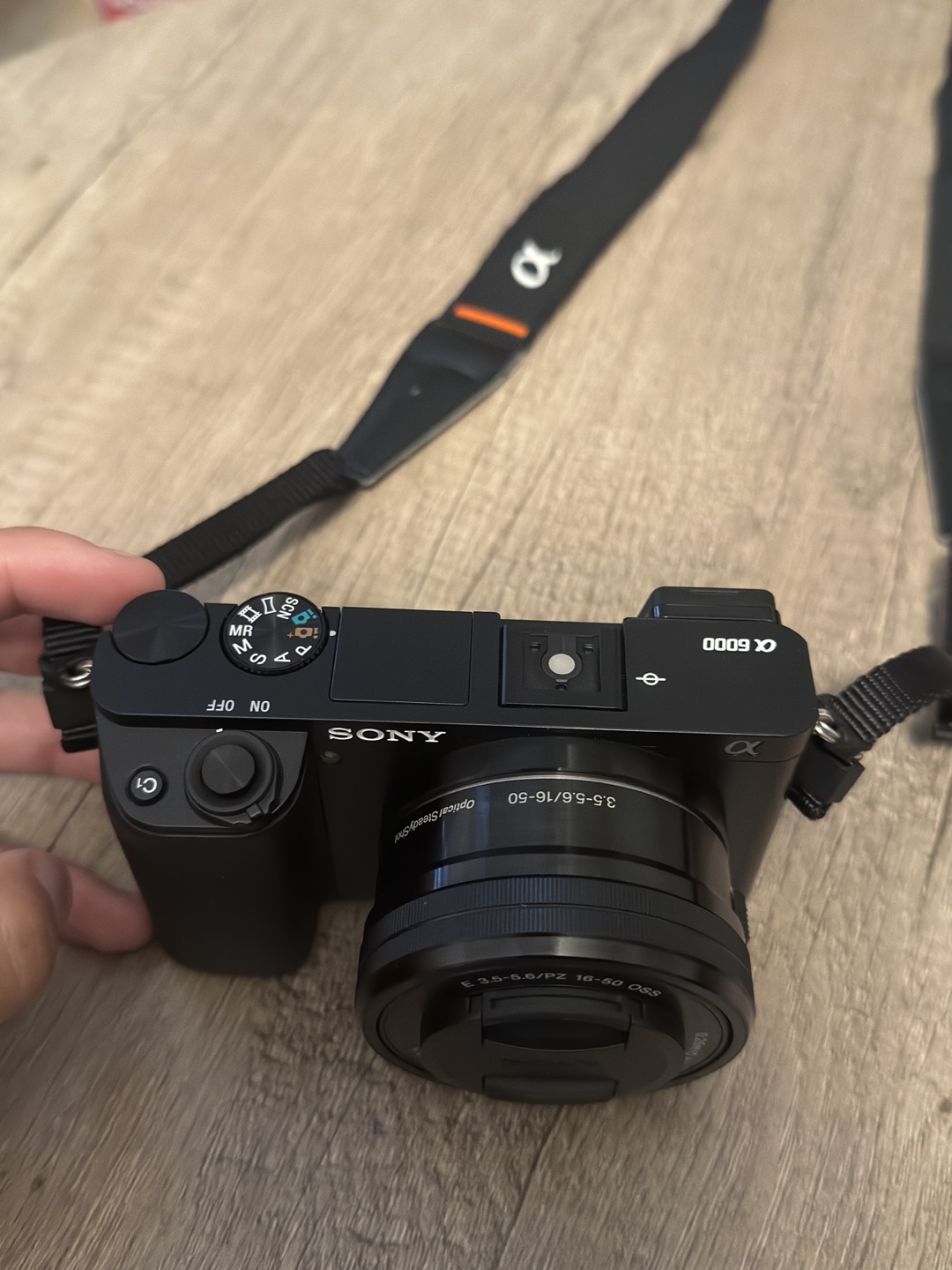 Sony Alpha a6000 Mirrorless Camera with SLEP16-50mm Lens - photo 2
