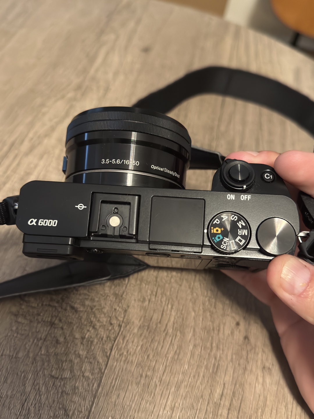 Sony Alpha a6000 Mirrorless Camera with SLEP16-50mm Lens - photo 4